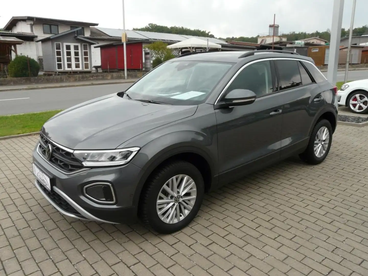 Volkswagen T-Roc Life Grau - 2
