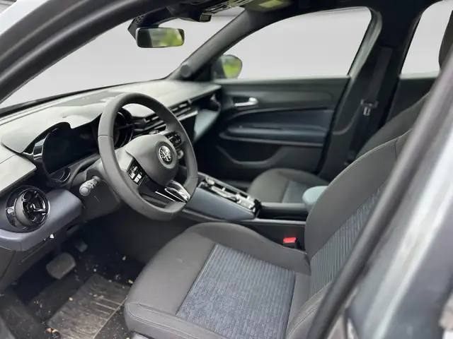 Alfa Romeo Junior view 5