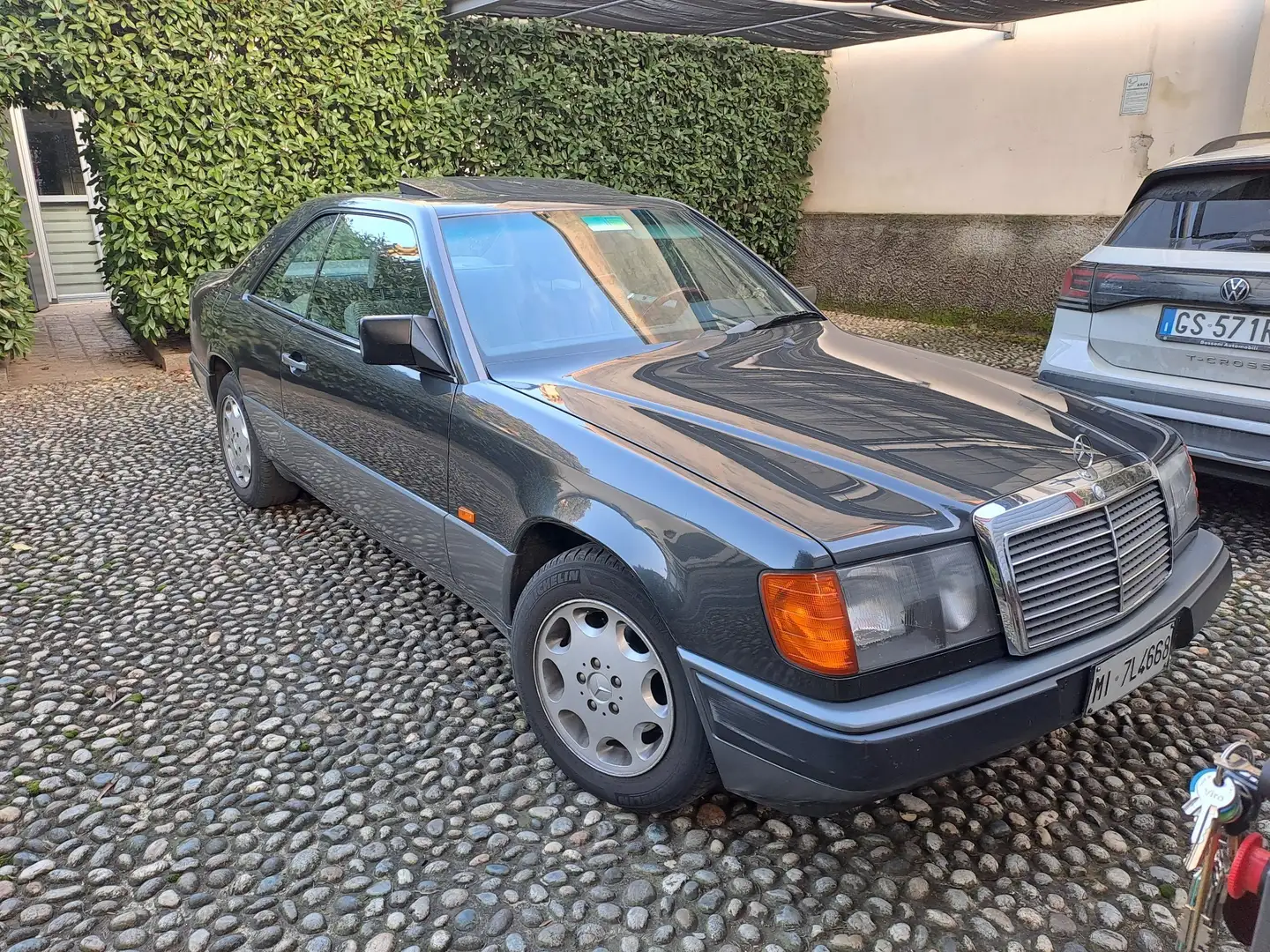 Mercedes-Benz CE 300 - 2