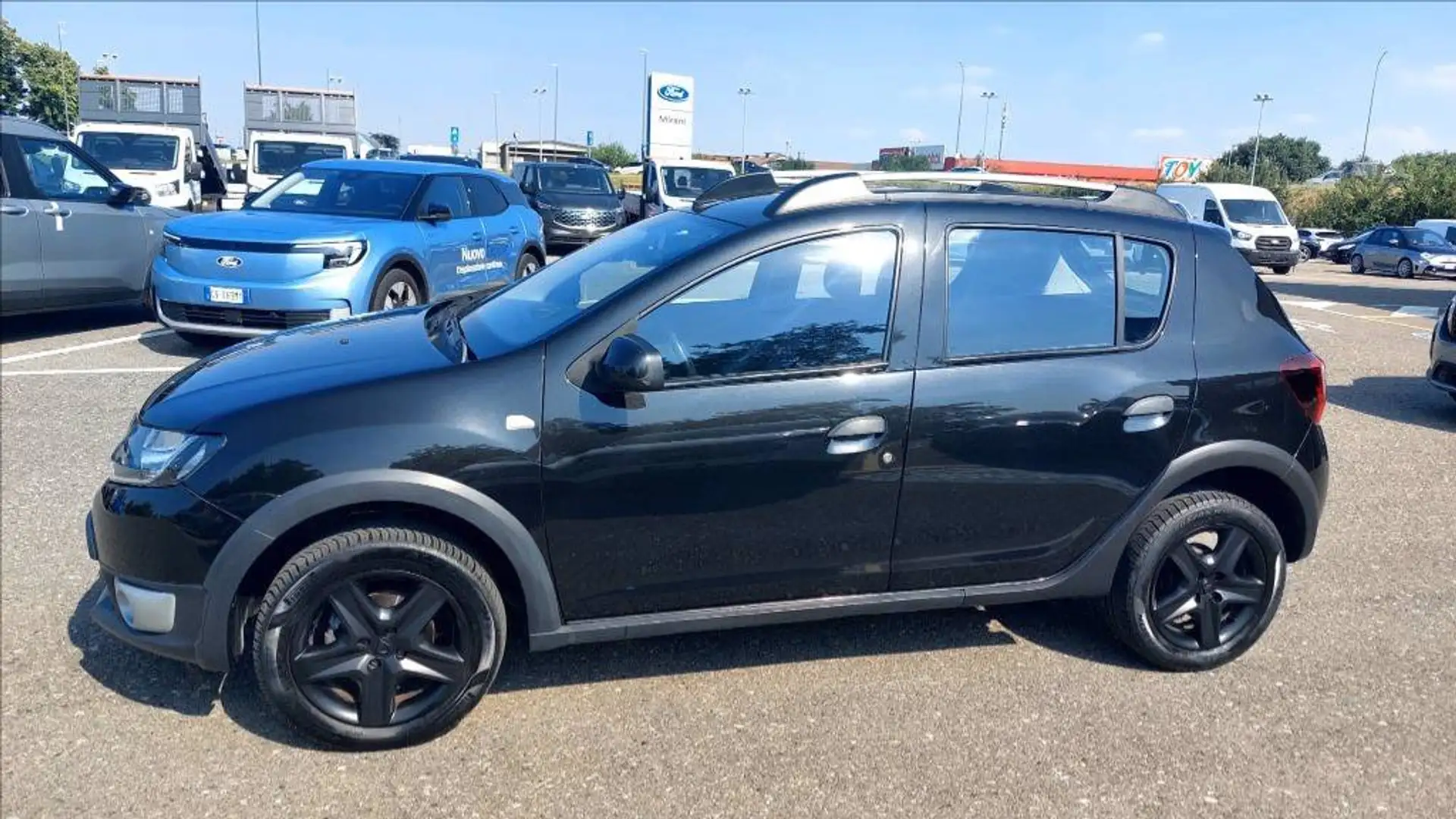 Dacia Sandero Stepway 1.5 dci 90cv Noir - 1