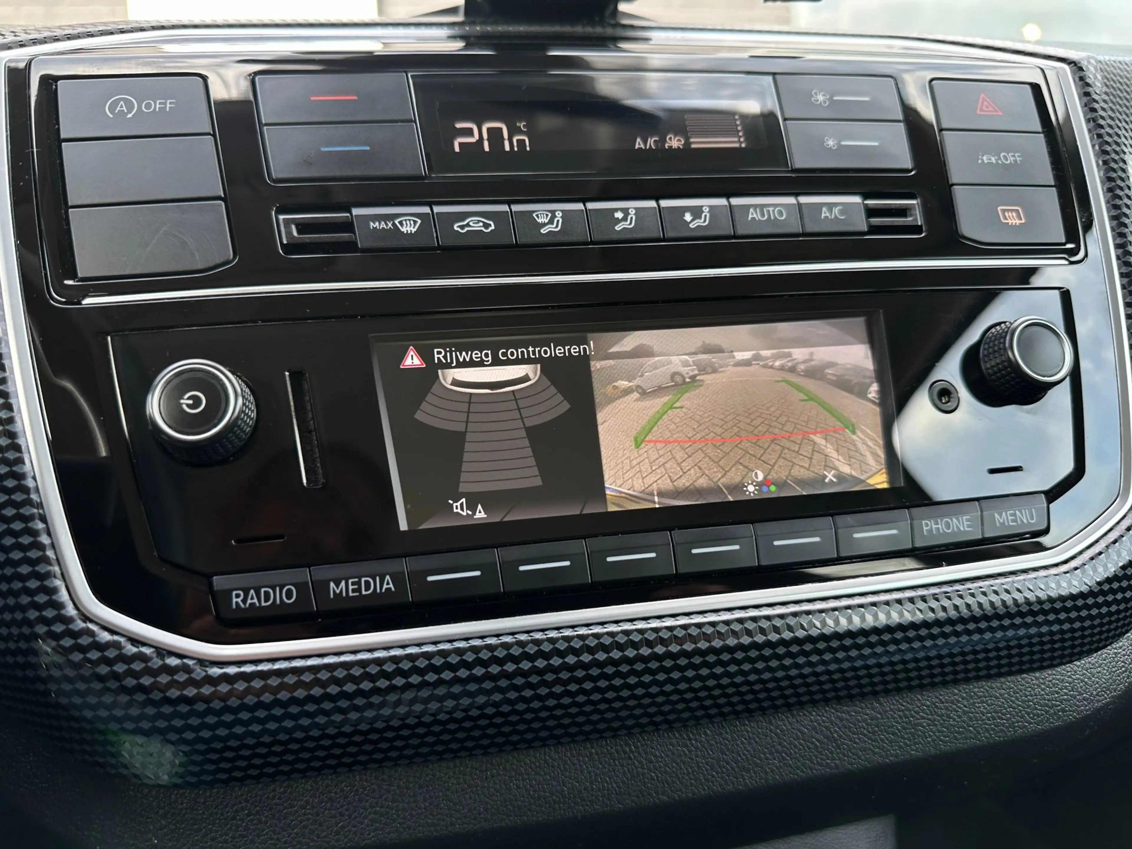 Volkswagen up! 1.0/1 STE EIG/CAMERA/CRUISCONTROL/PARKEERSENSOR/NL — photo 4