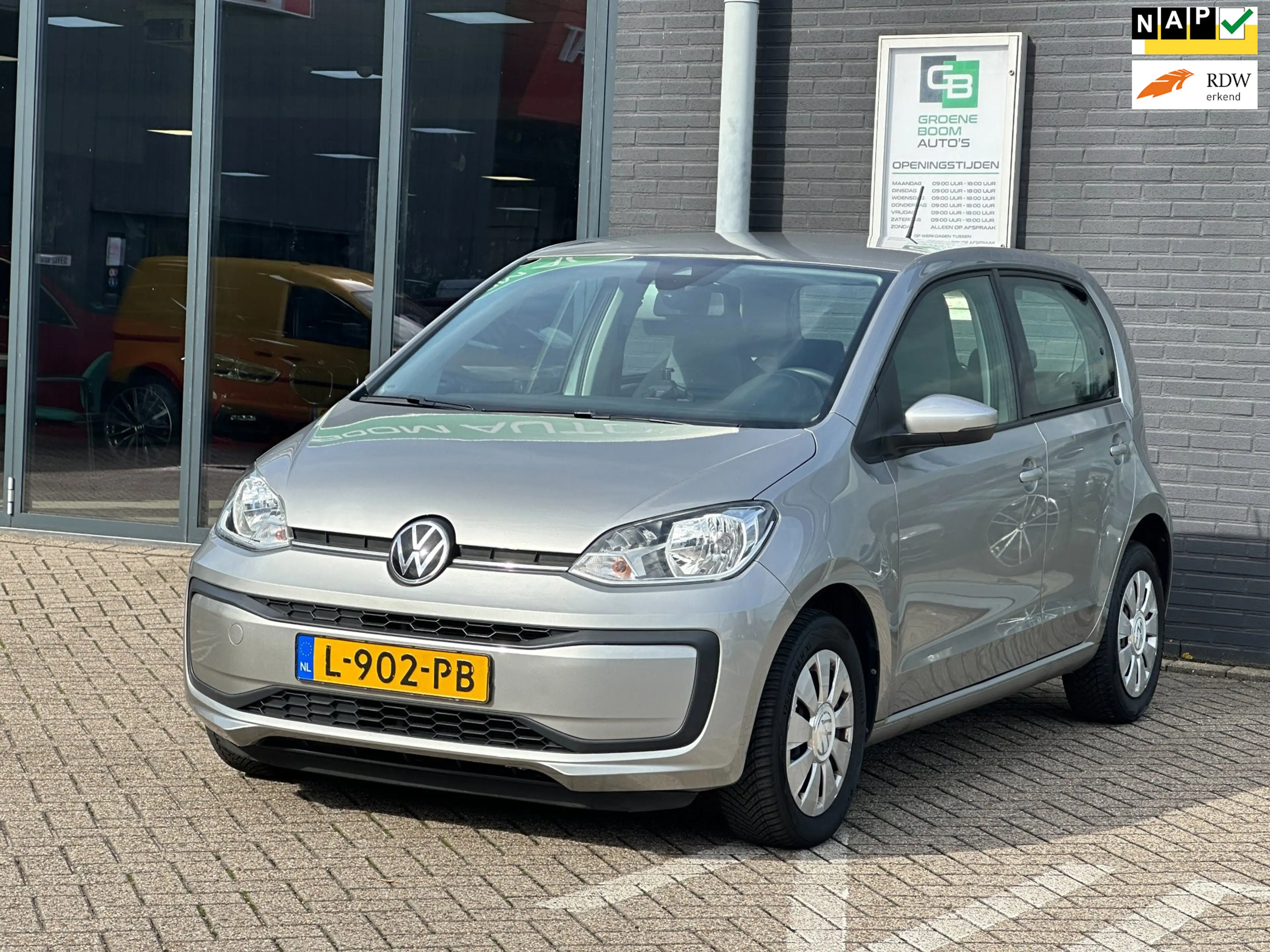 Volkswagen up! 1.0/1 STE EIG/CAMERA/CRUISCONTROL/PARKEERSENSOR/NL
