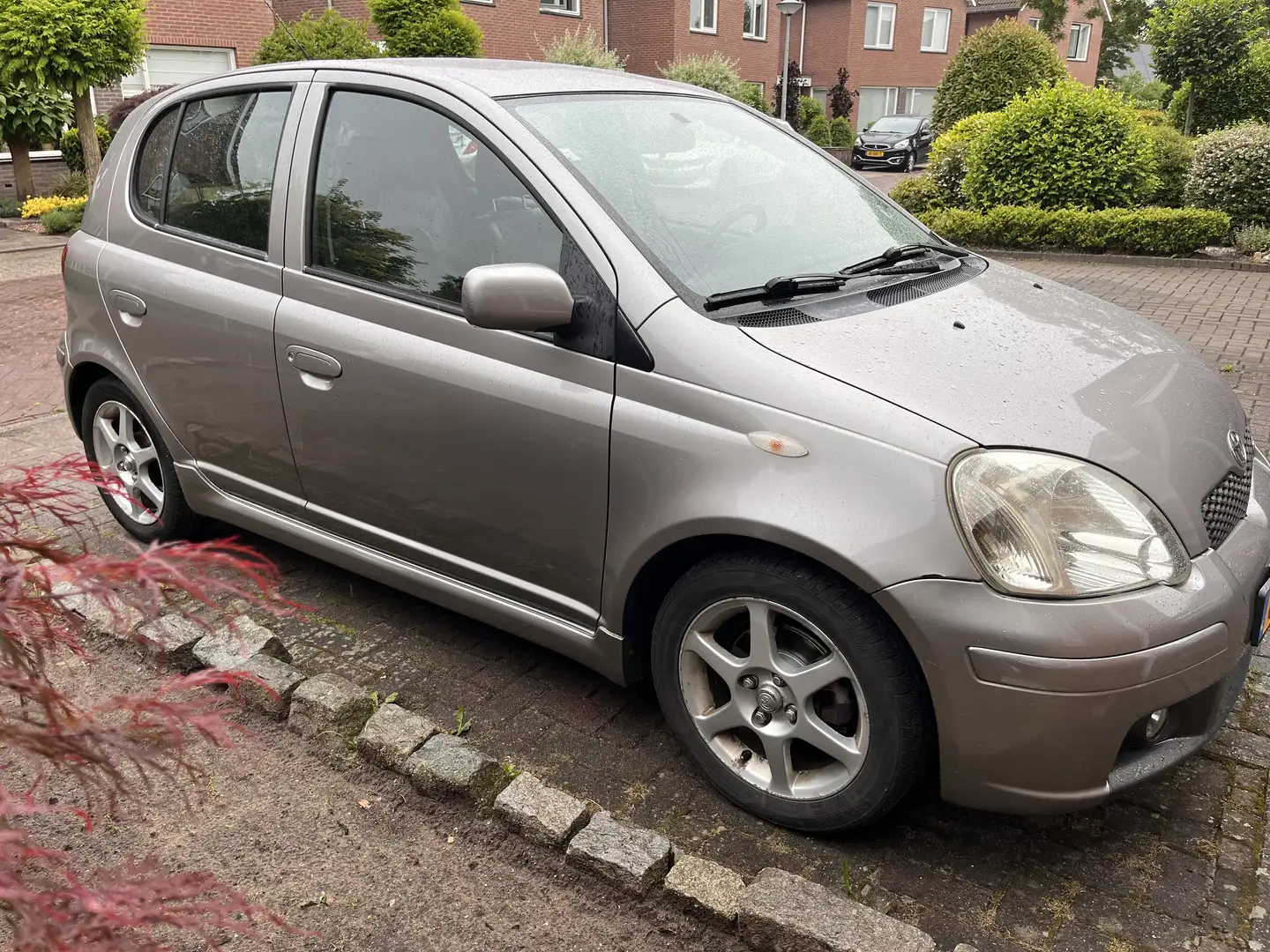 Toyota Yaris 1.5 VVT-i T-Sport Gri - 2