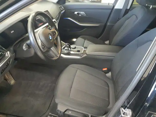 BMW 3 Series view 7