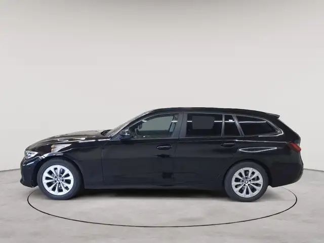 BMW 3 Series view 6