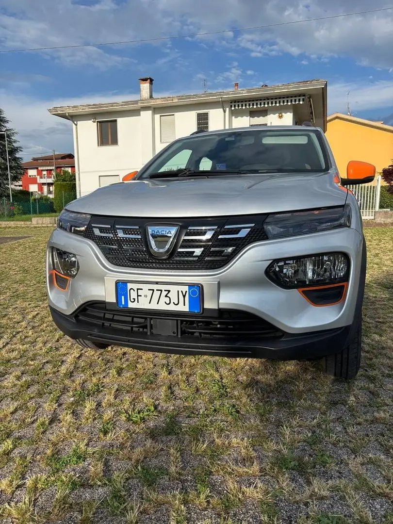Dacia Spring Comfort Plus Electric 45 - 1