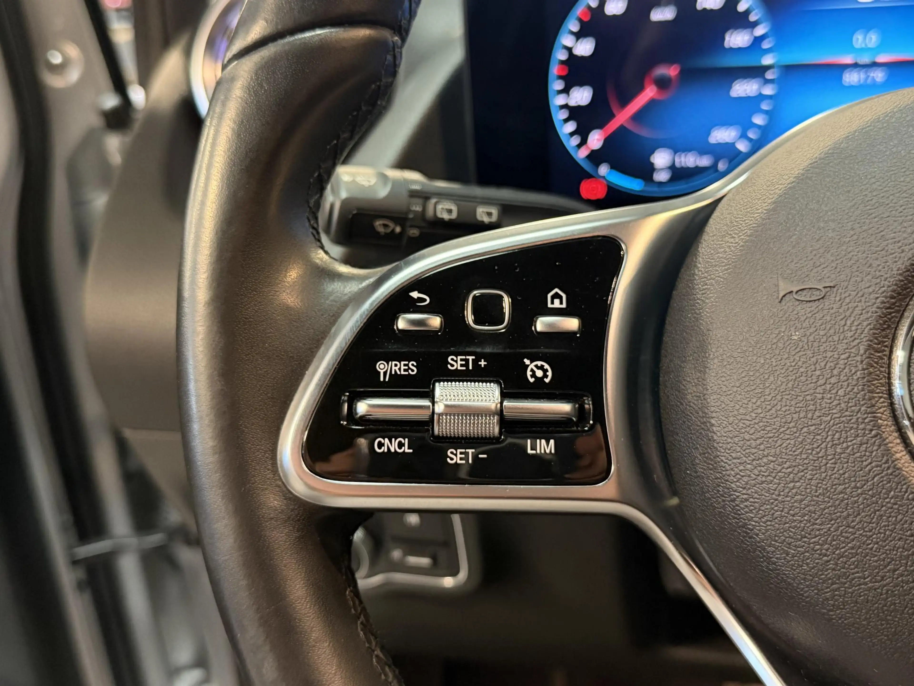 Mercedes-Benz B 250 e 18''/Sfeerverlichting/Navigatie/Camera/DAB/PDC v — photo 12