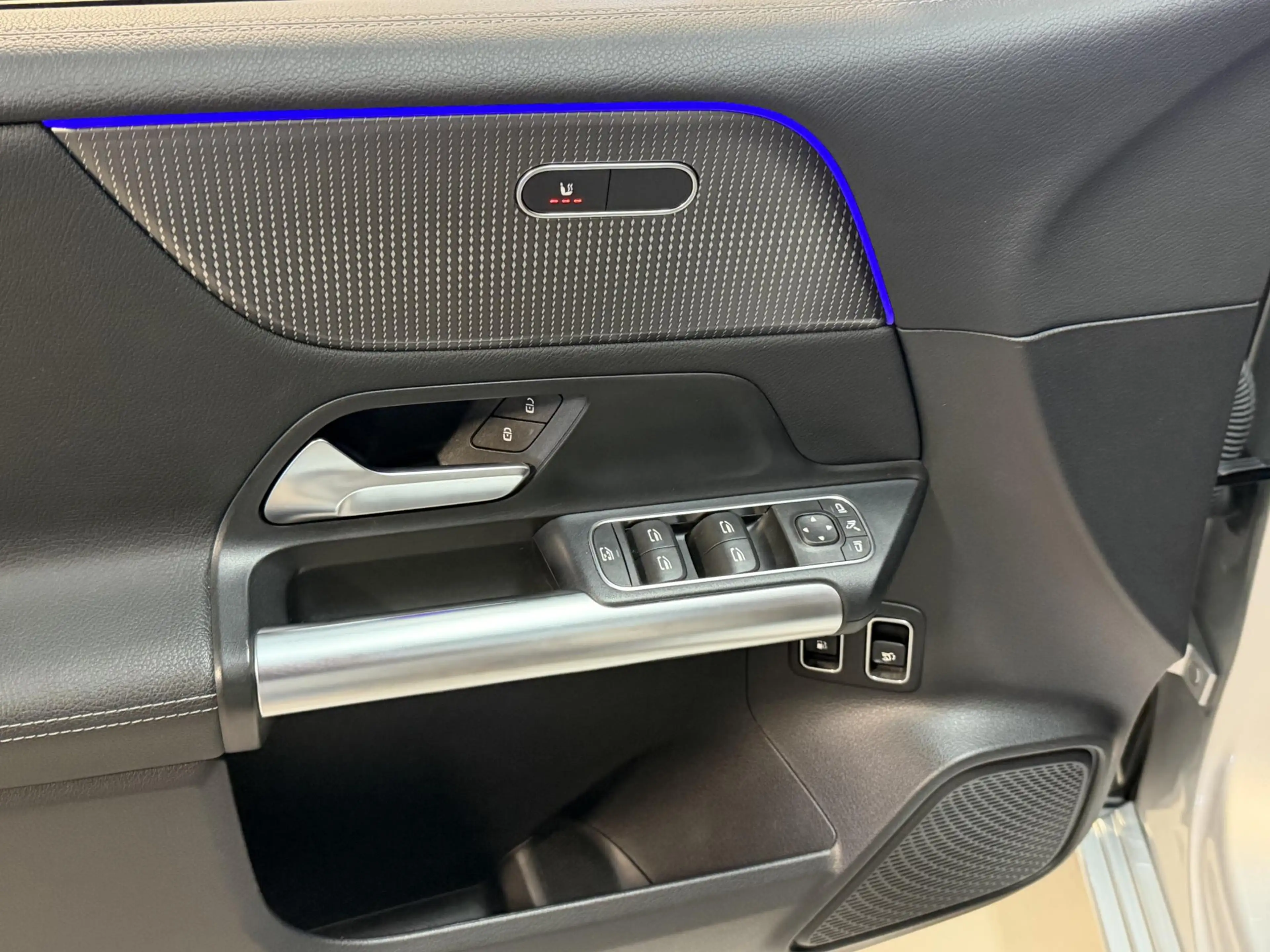 Mercedes-Benz B 250 e 18''/Sfeerverlichting/Navigatie/Camera/DAB/PDC v — photo 11