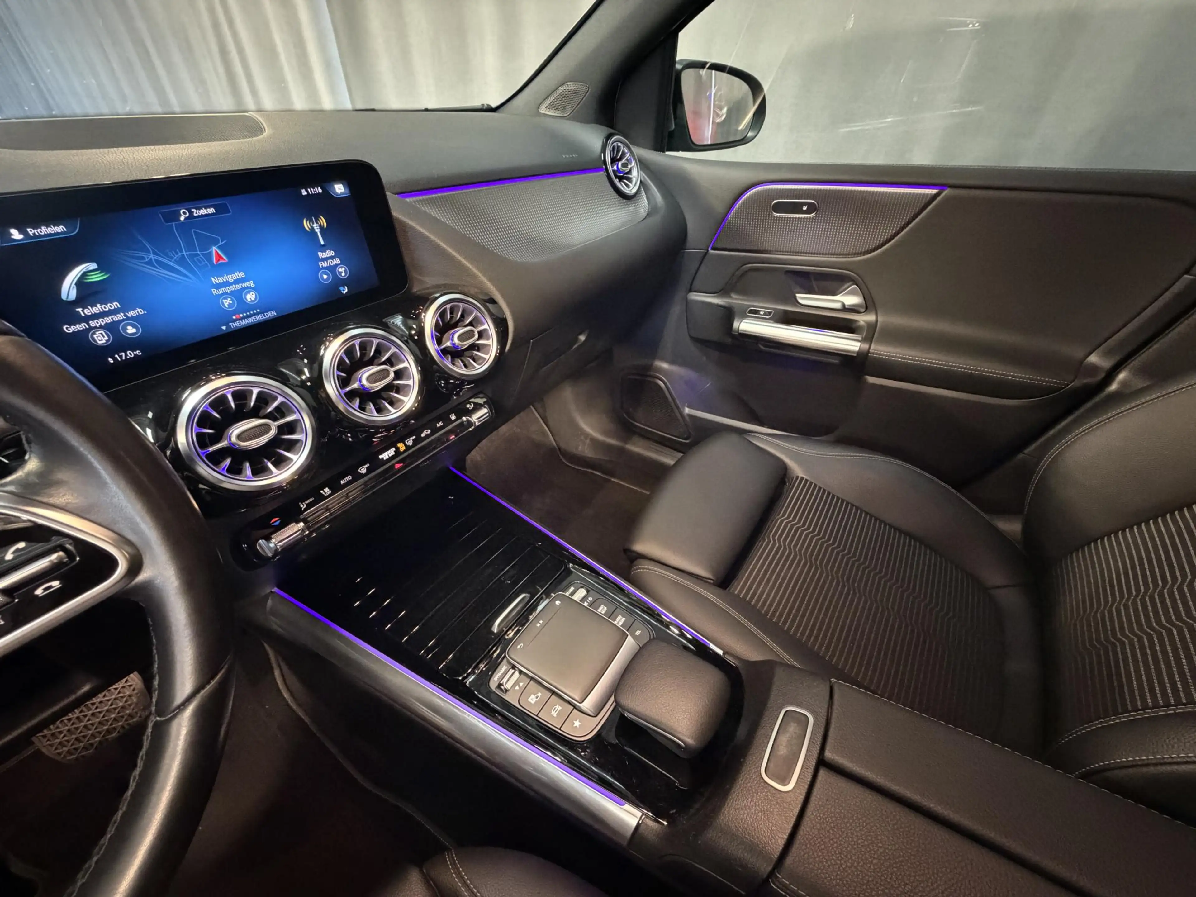 Mercedes-Benz B 250 e 18''/Sfeerverlichting/Navigatie/Camera/DAB/PDC v — photo 27