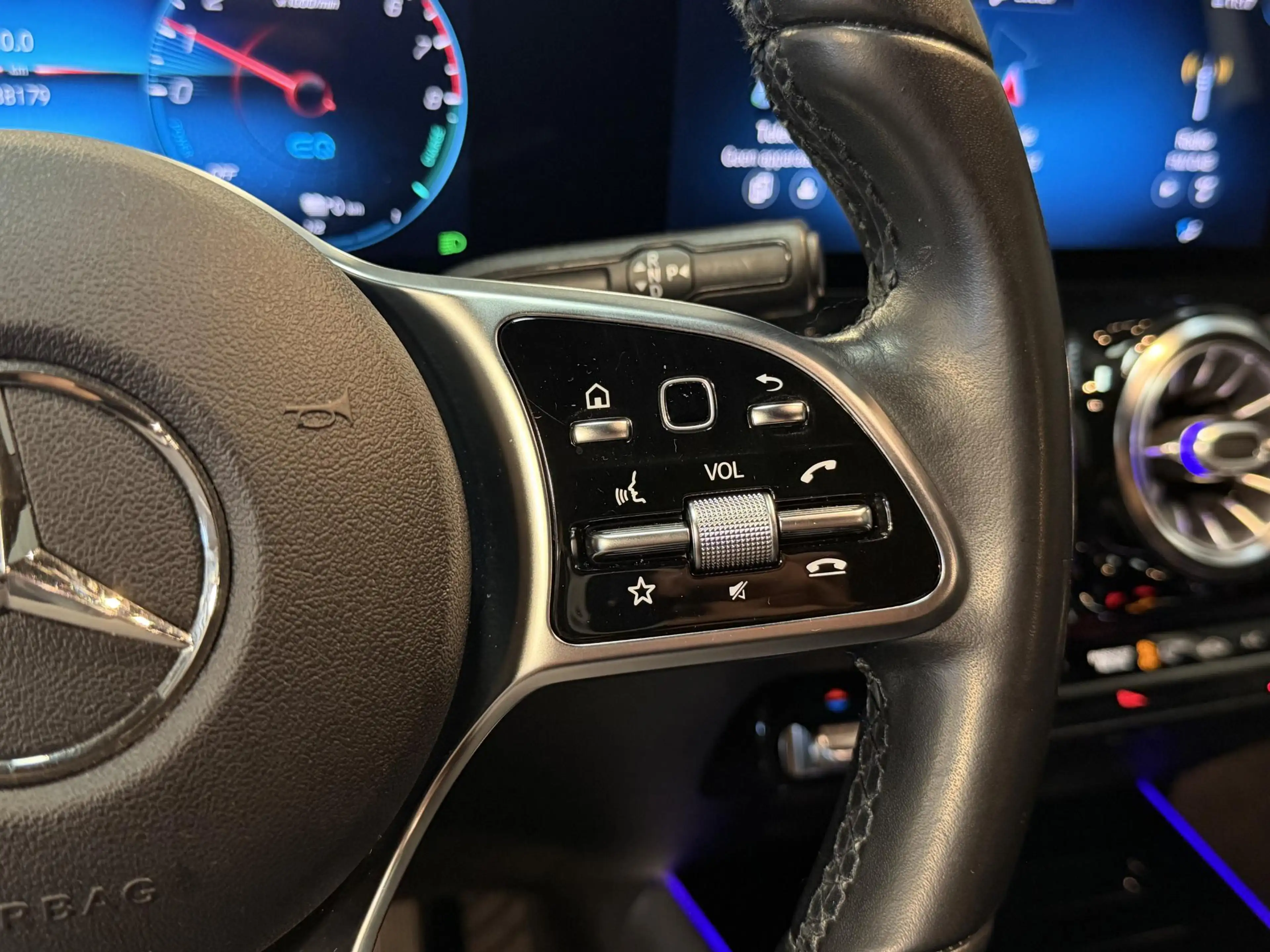 Mercedes-Benz B 250 e 18''/Sfeerverlichting/Navigatie/Camera/DAB/PDC v — photo 13