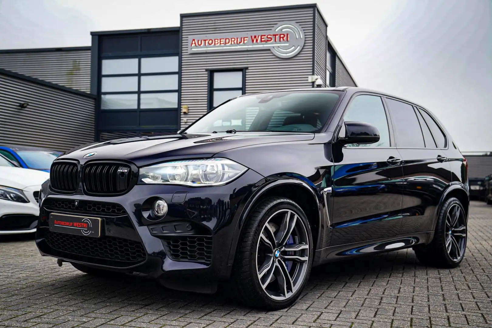 BMW X5 M | Panorama | Head up | elek. Trekhaak | 2e eig | 3 Noir - 1