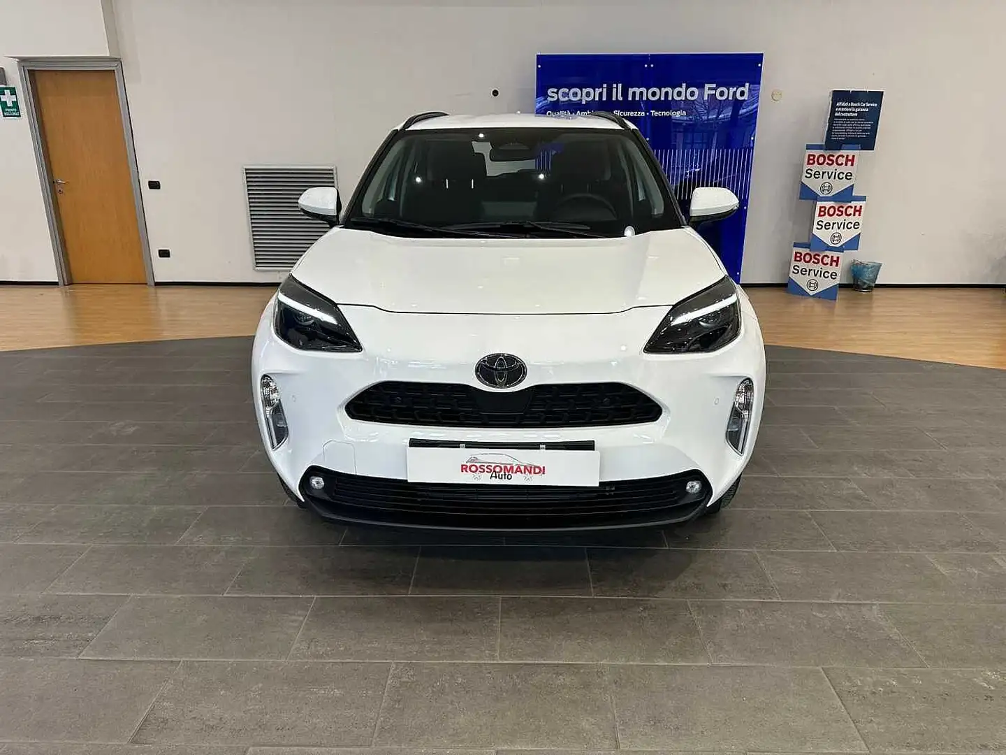 Toyota Yaris Cross 1.5 FULL HYBRID 5p. E-CVT Active *KM 0* Bianco - 2