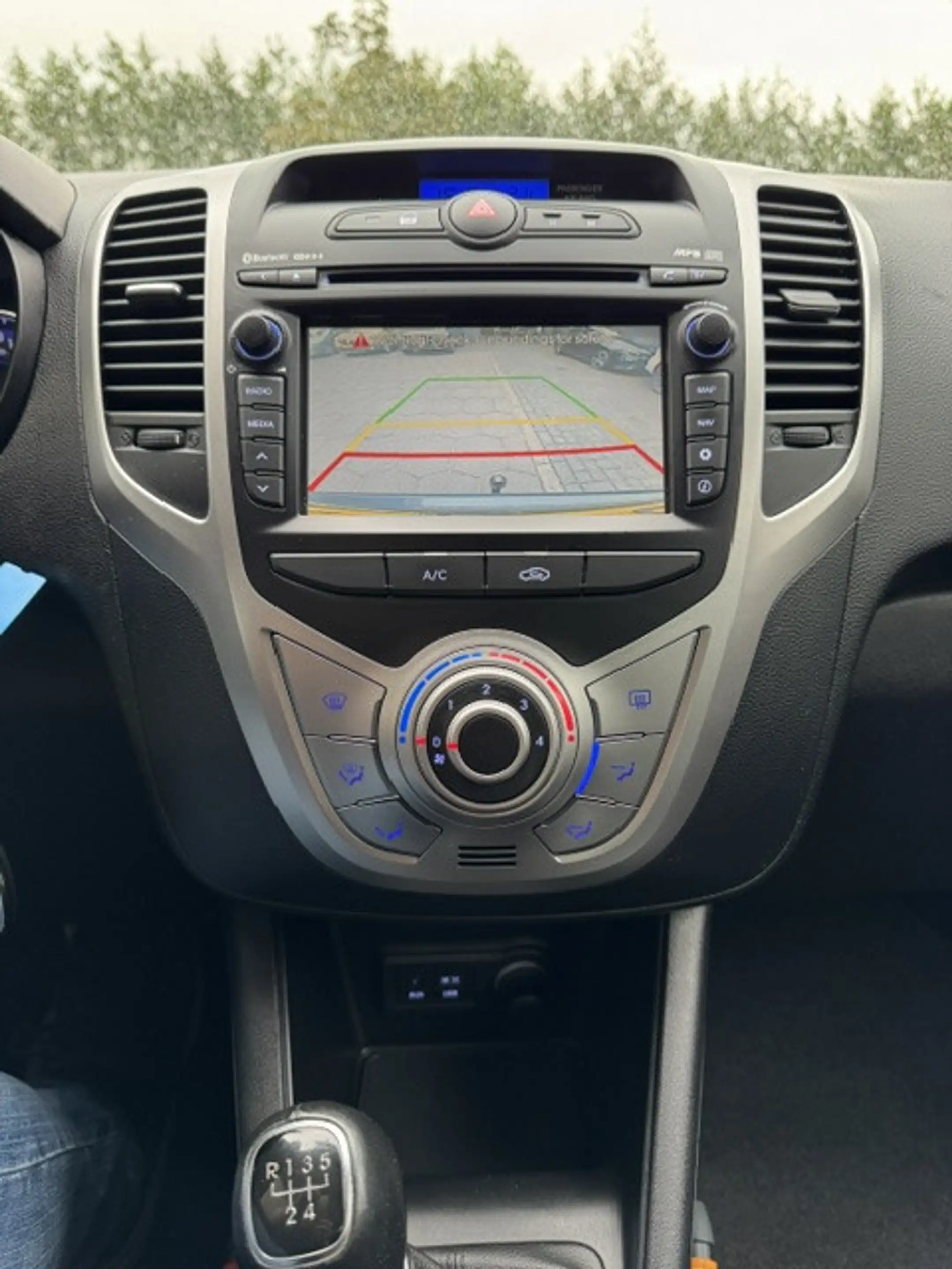 Hyundai iX20 1.4i blue 90pk Go! — photo 10