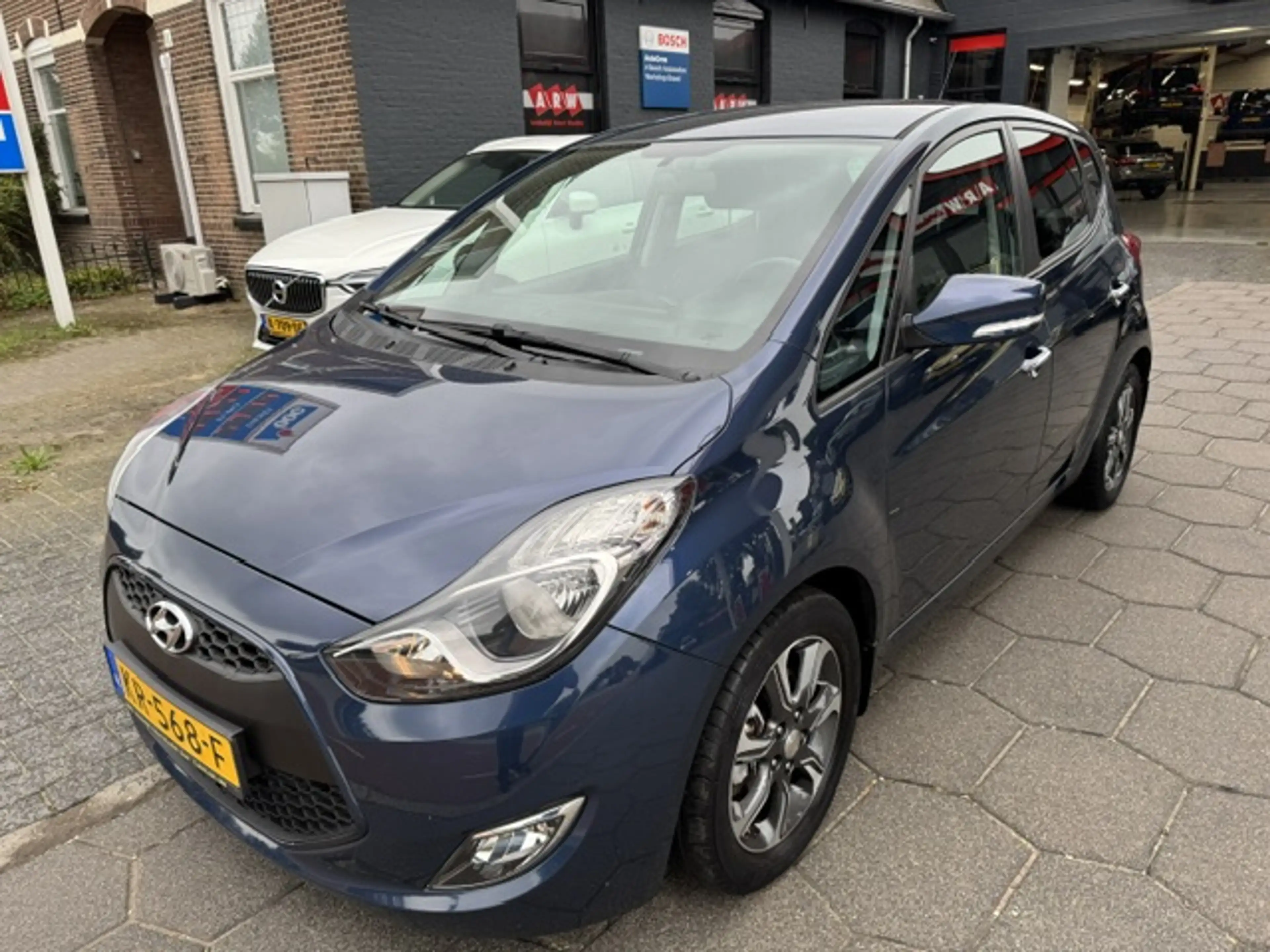 Hyundai iX20 1.4i blue 90pk Go! — photo 2