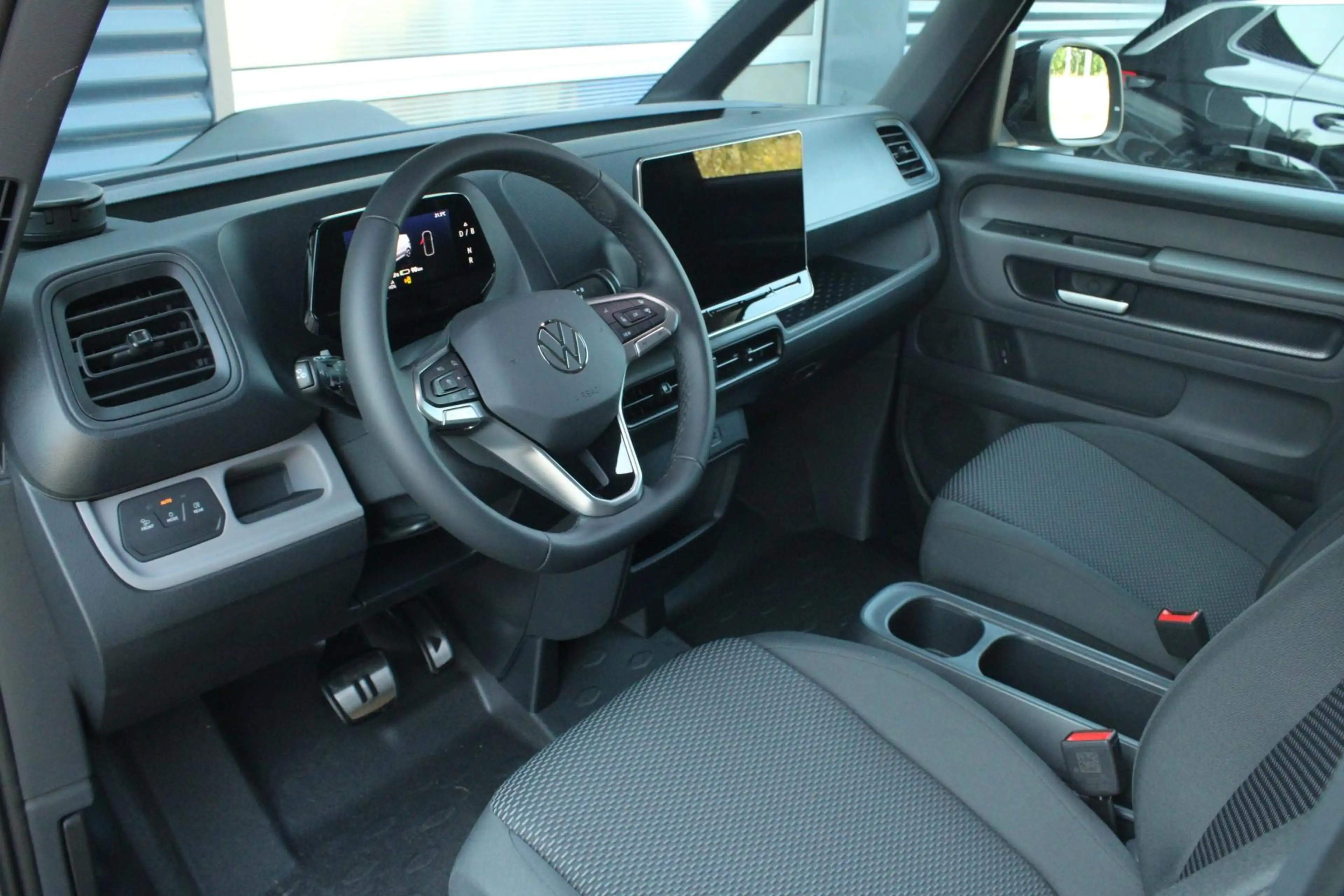 Volkswagen ID. Buzz Cargo 340pk Bulli Limited Edition 79 kWh 4MOTION | Clima — photo 6