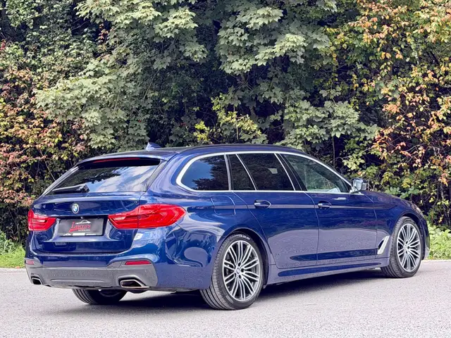 BMW 5 Series view 5