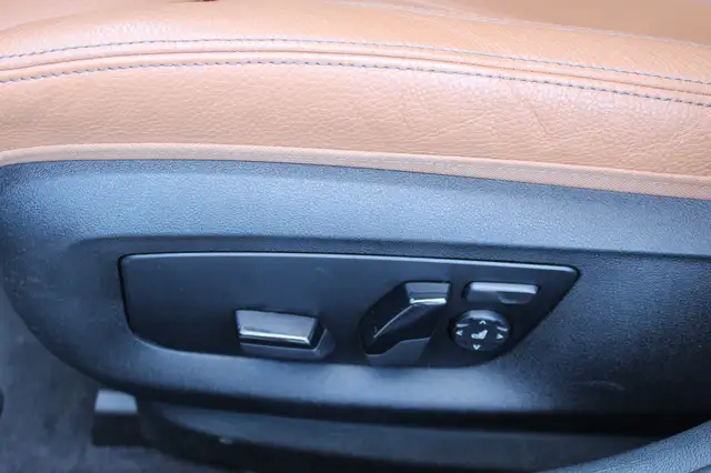 BMW 5 Series view 13
