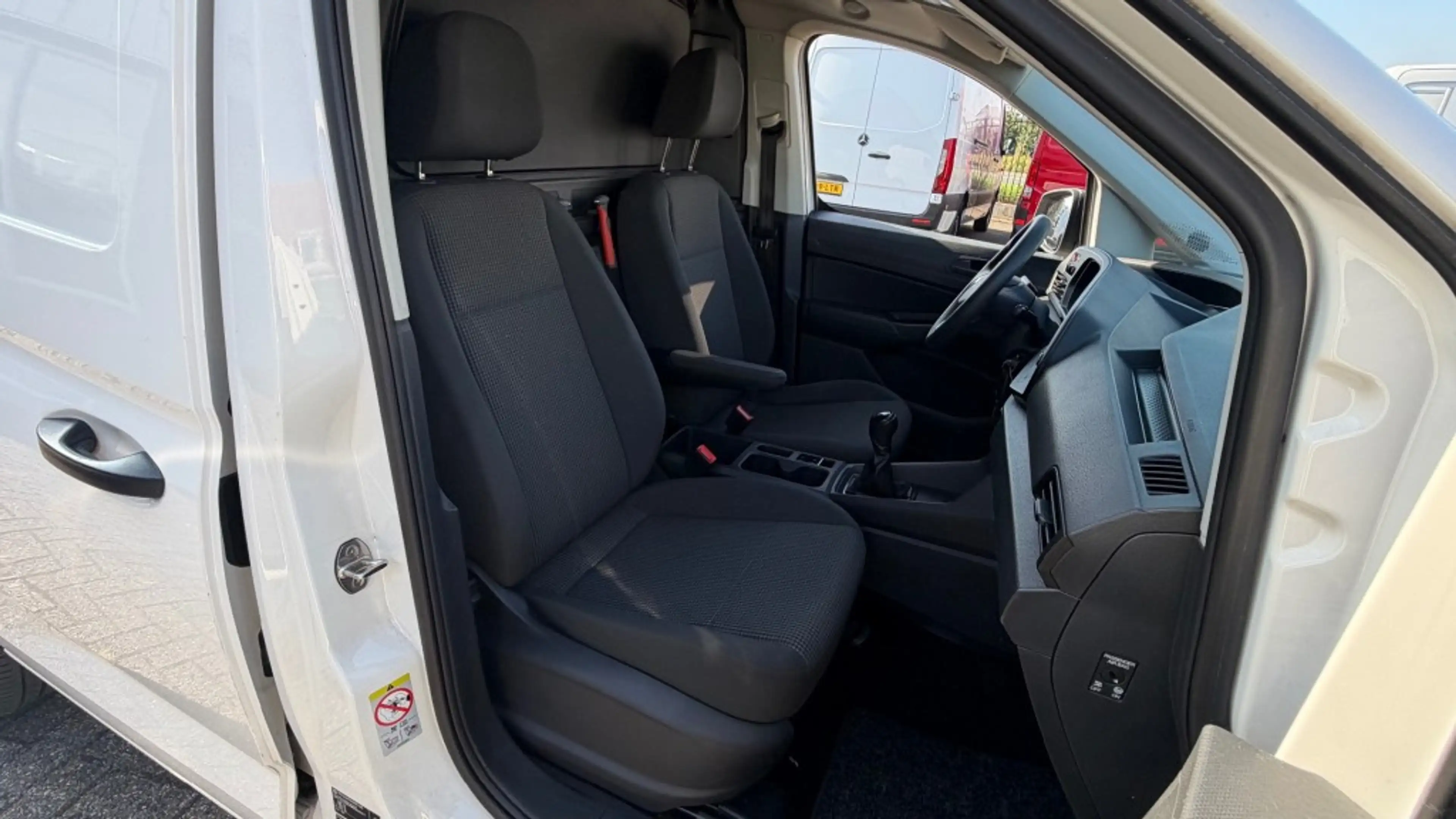 Volkswagen Caddy 2.0 TDI 55KW 75PK EURO 6 AIRCO/ CRUISE CONTROL/ SC — photo 6