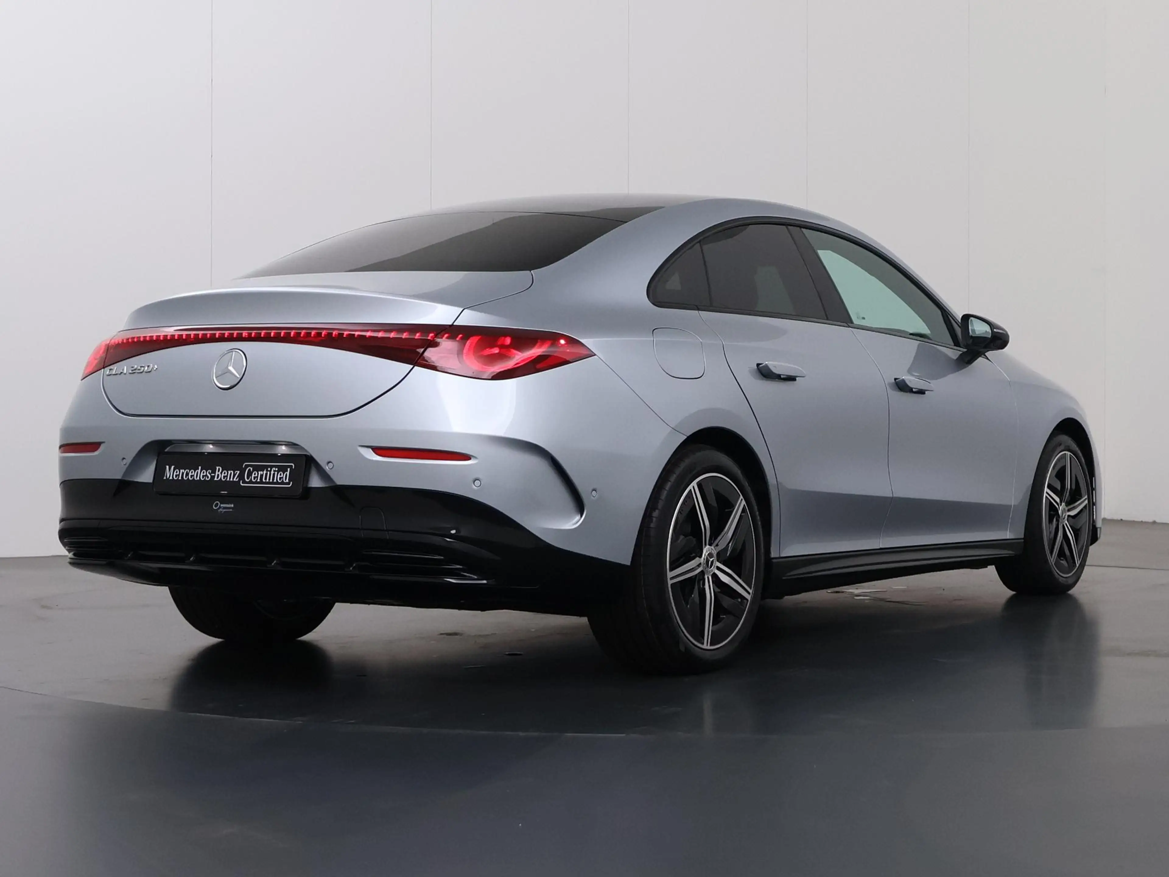 Mercedes-Benz CLA 250 250+ Launch Edition 85.5 kWh | Night | Panoramadak — photo 2