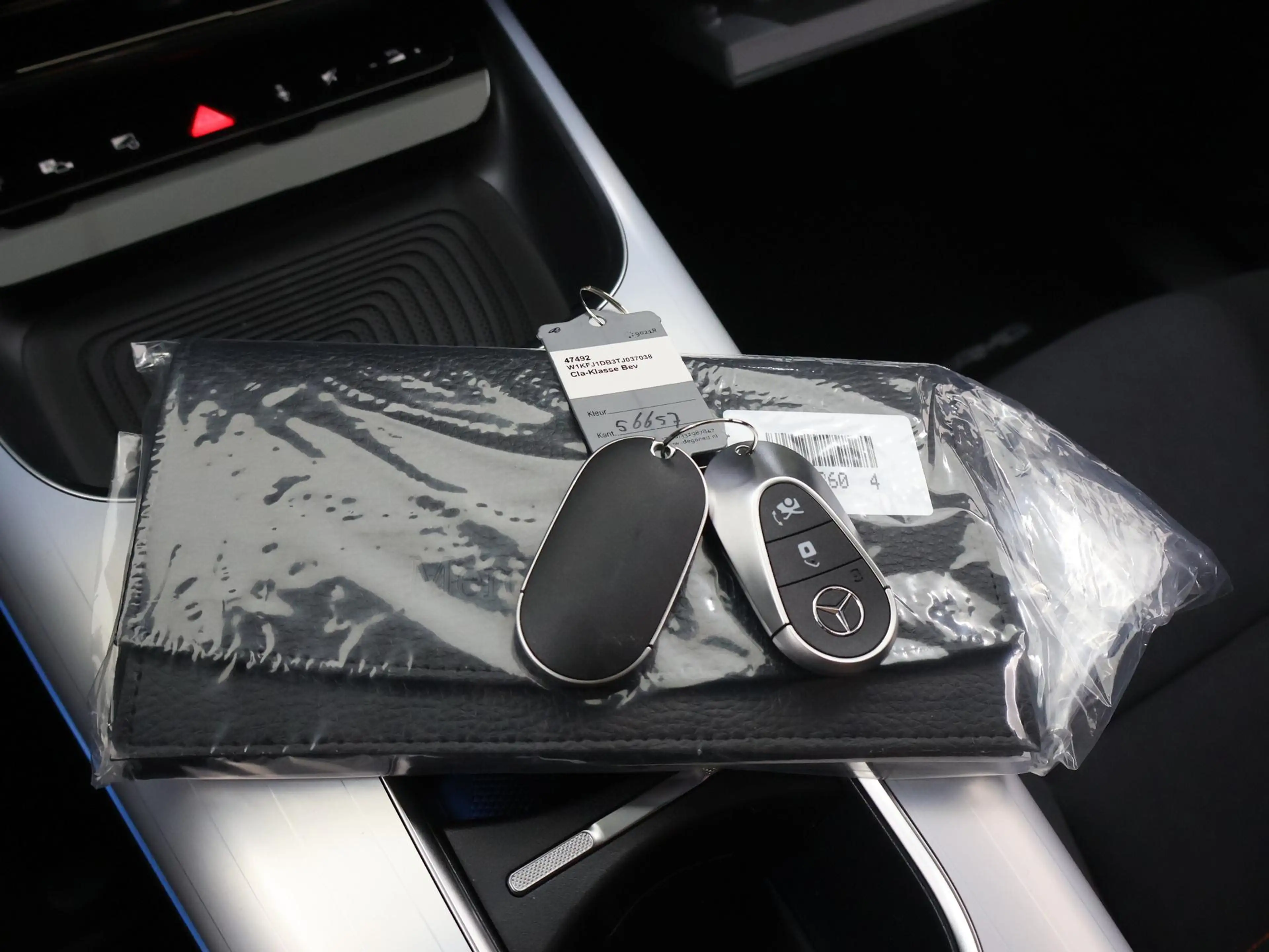 Mercedes-Benz CLA 250 250+ Launch Edition 85.5 kWh | Night | Panoramadak — photo 32