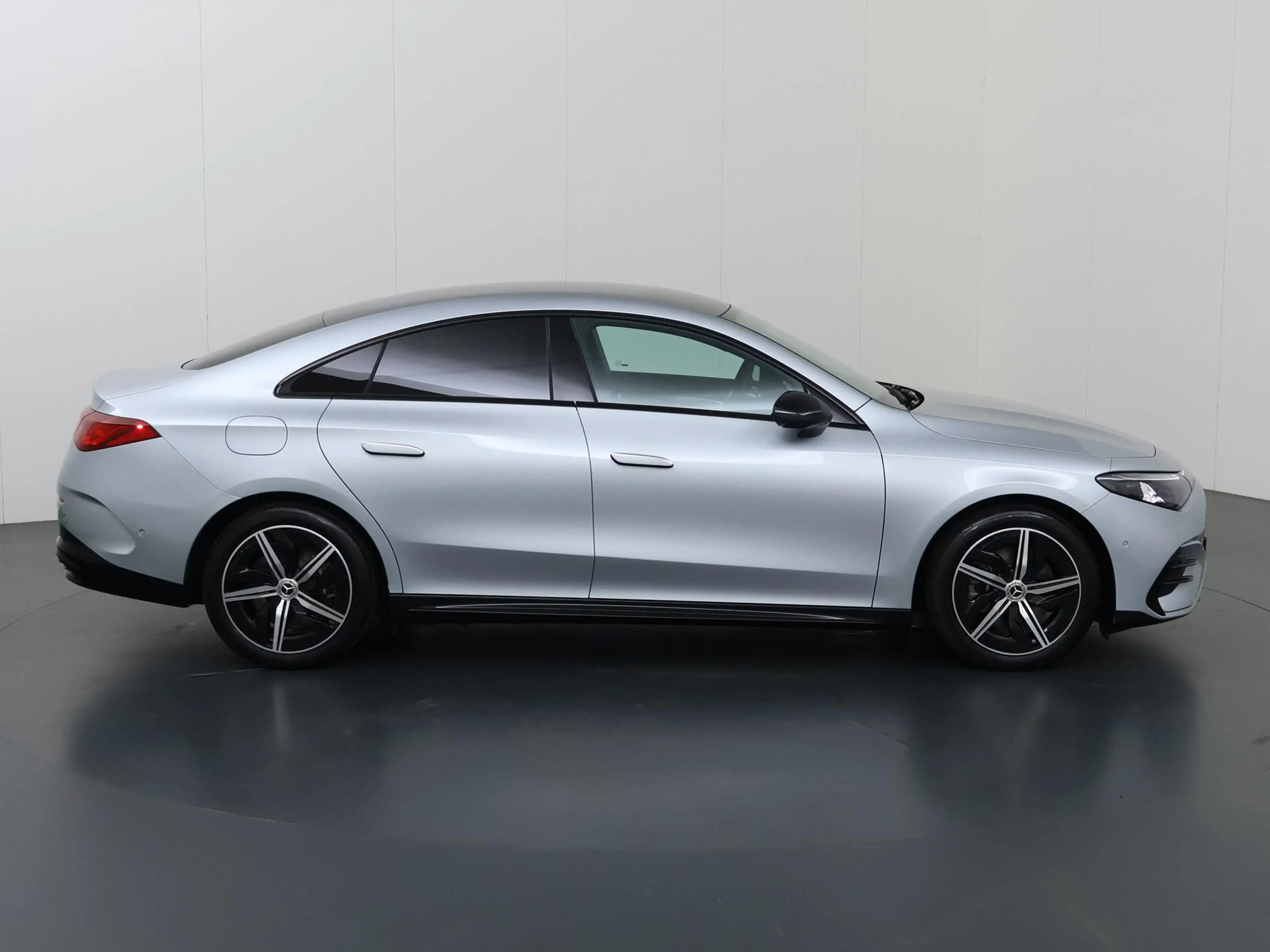 Mercedes-Benz CLA 250 250+ Launch Edition 85.5 kWh | Night | Panoramadak — photo 6