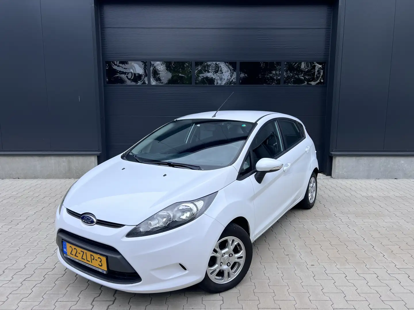 Ford Fiesta 1.25 Champion 2013 5D APK NAP Airco Wit - 1