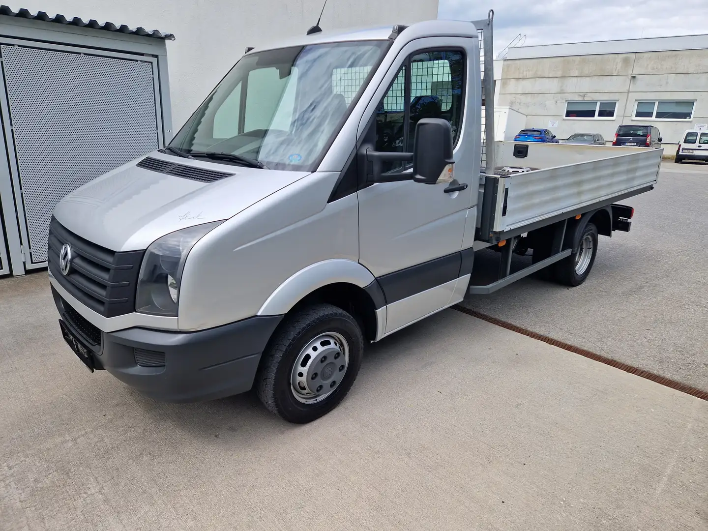 Volkswagen Crafter Pritsche ! MR2,0Tdi! Erst36000Km!Zwillingsbereift Plateado - 1