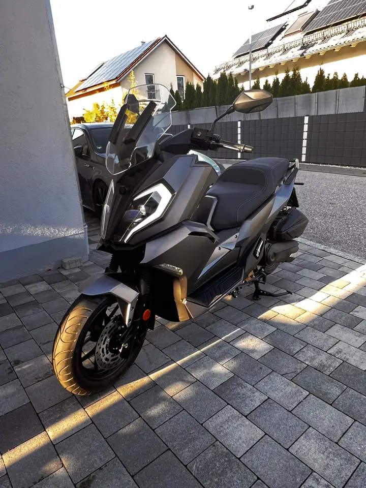 Motobi DL 125
