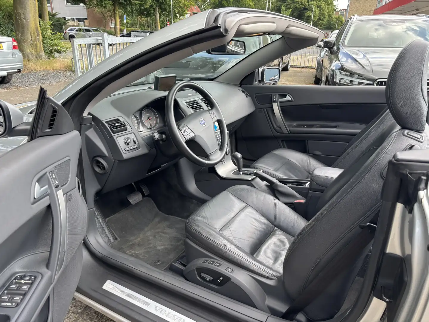 Volvo C70 Convertible 2.5 T5 Summum BTW voordeel €450,- Zilver - 2