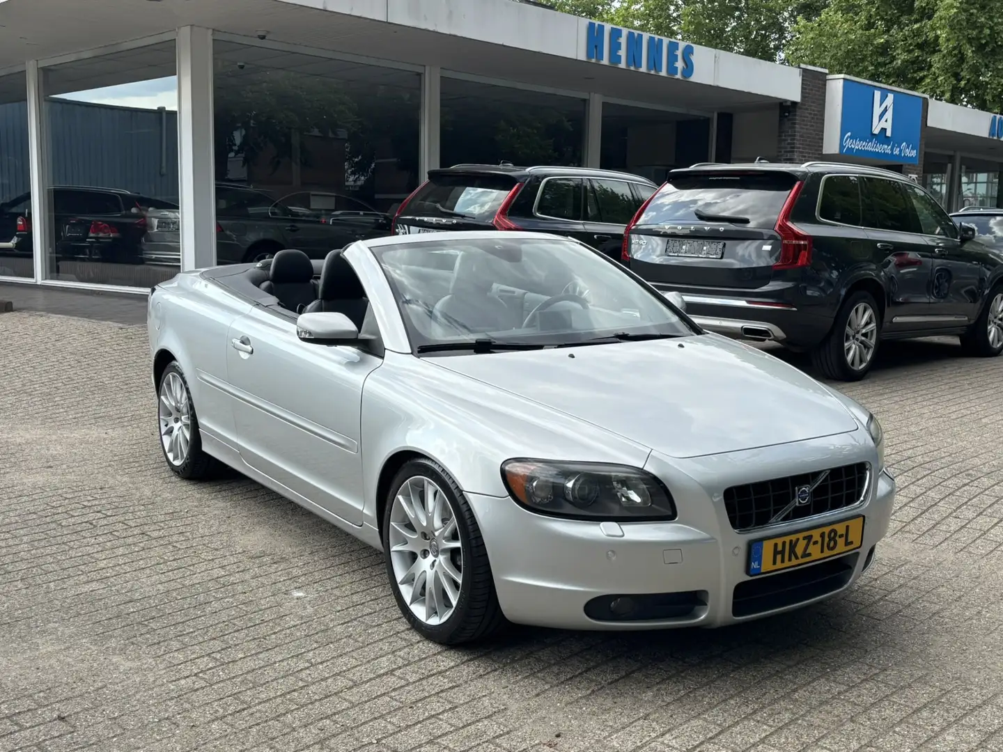 Volvo C70 Convertible 2.5 T5 Summum BTW voordeel €450,- Zilver - 1