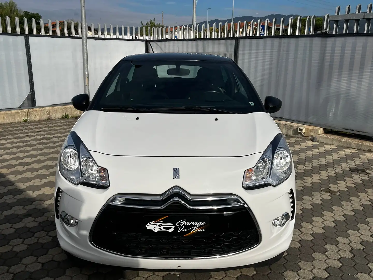Citroen DS3 DS3 1.4 hdi Chic 70cv Blanc - 2