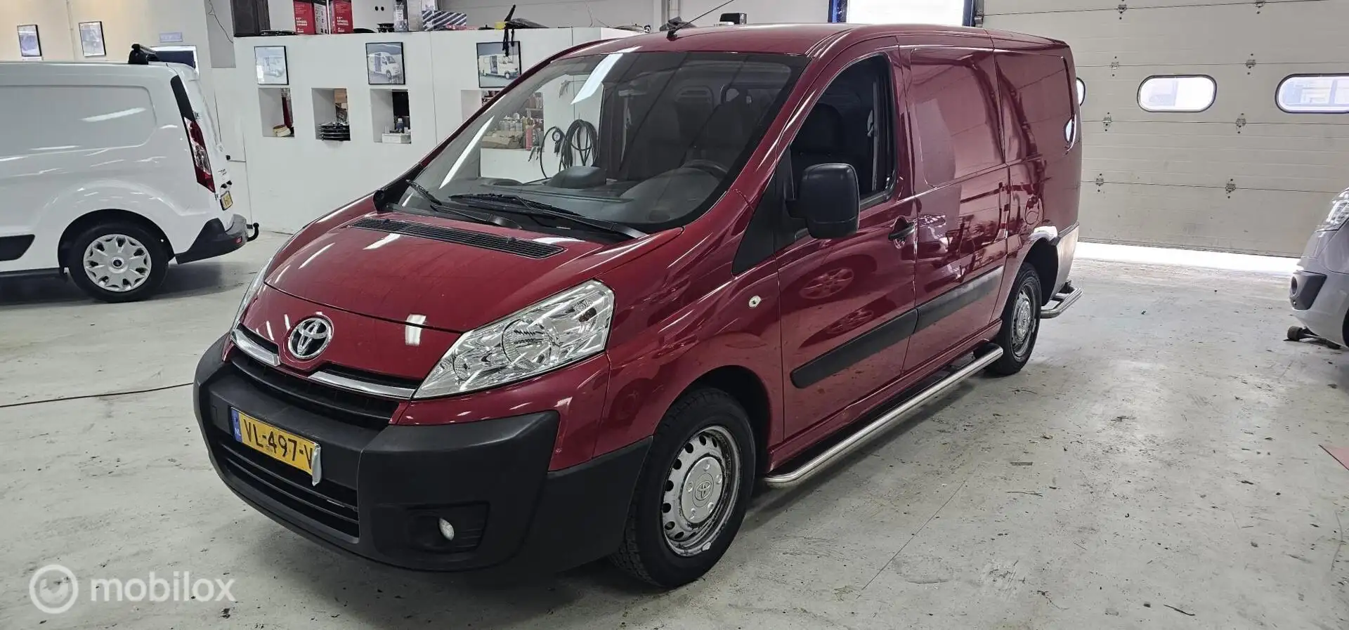 Toyota Proace 1.6D L2H1 Aspiration Airco Cruise Rouge - 1