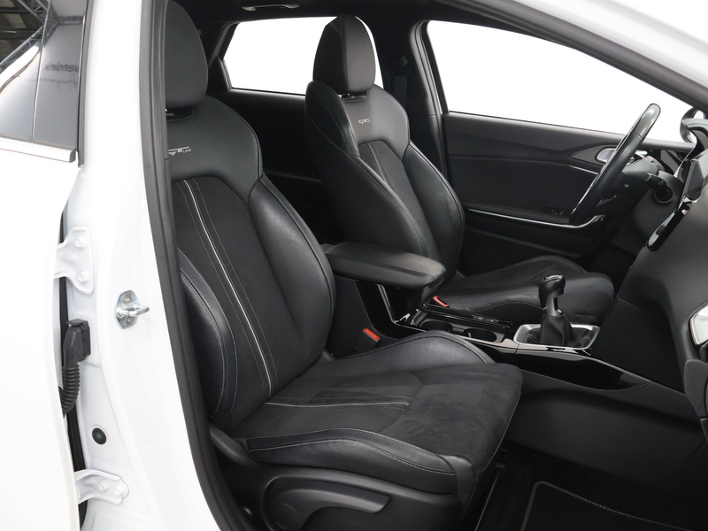 Kia ProCeed / pro_cee'd 1.0 T-GDi GT-Line | Navigatie | Panoramadak | Park — photo 10