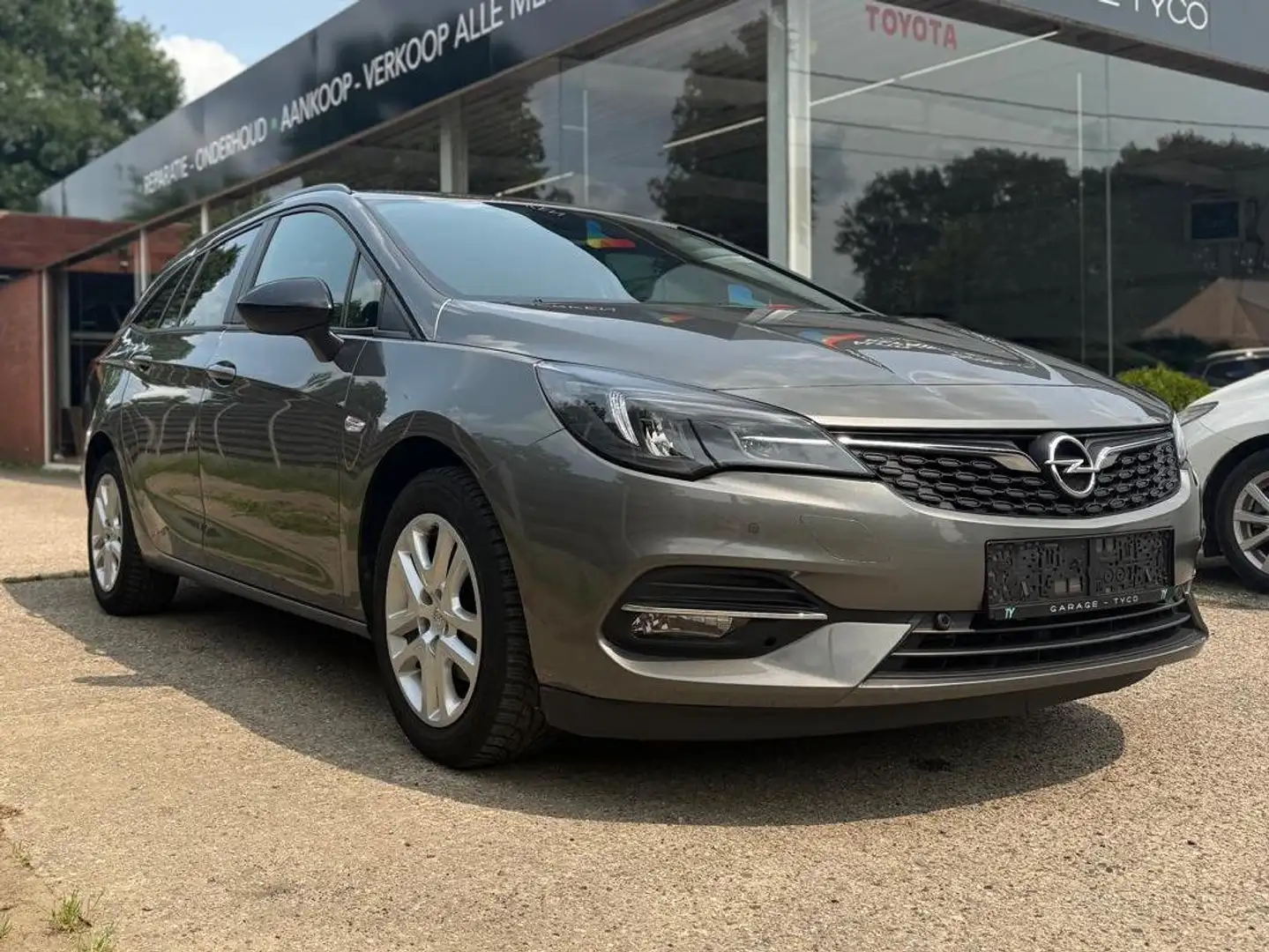 Opel Astra K Sports Tourer 1.2 Turbo Bronze - 1