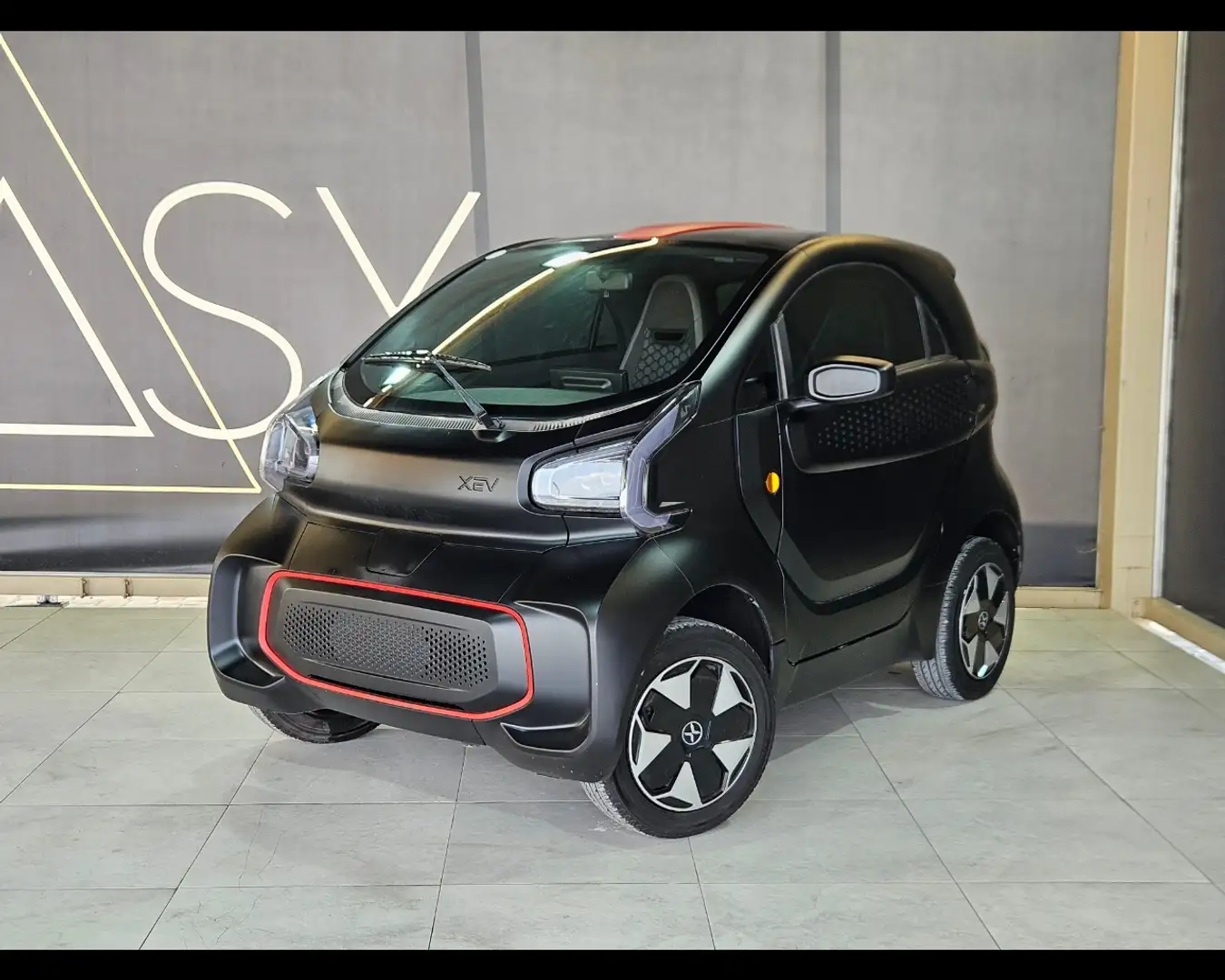 XEV Yoyo OPERATORI DEL SETTORE - PROBLEMI ALLE BATTERIE Schwarz - 1