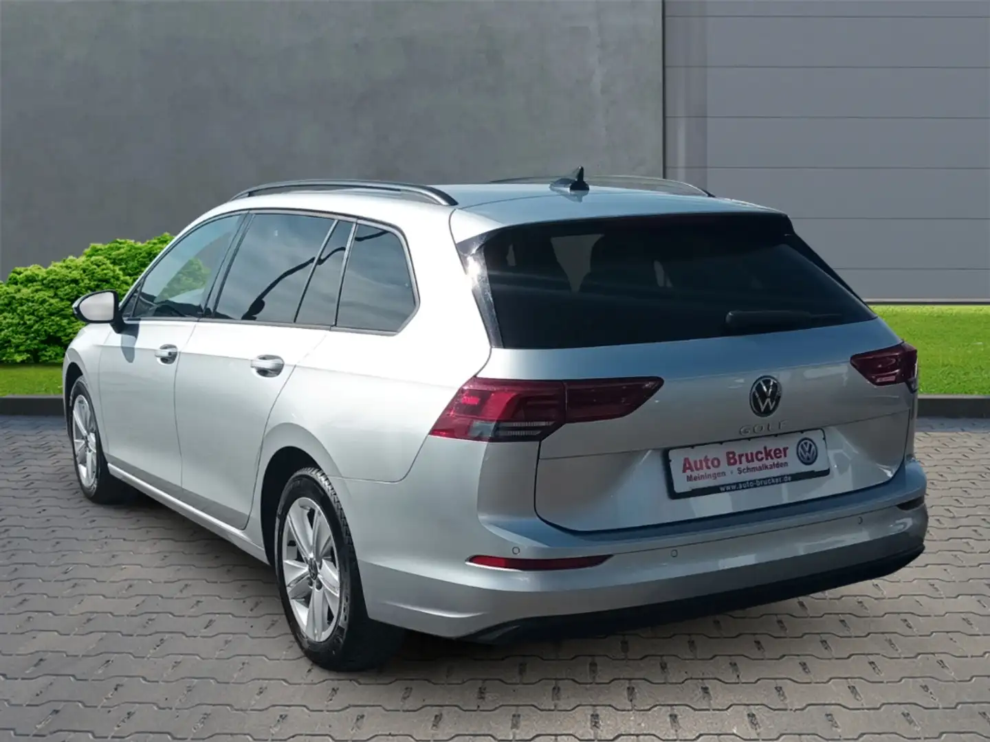 Volkswagen Golf Variant VIII Life 2.0 TDI+Park Distance Control+Sitzheizun Silber - 2