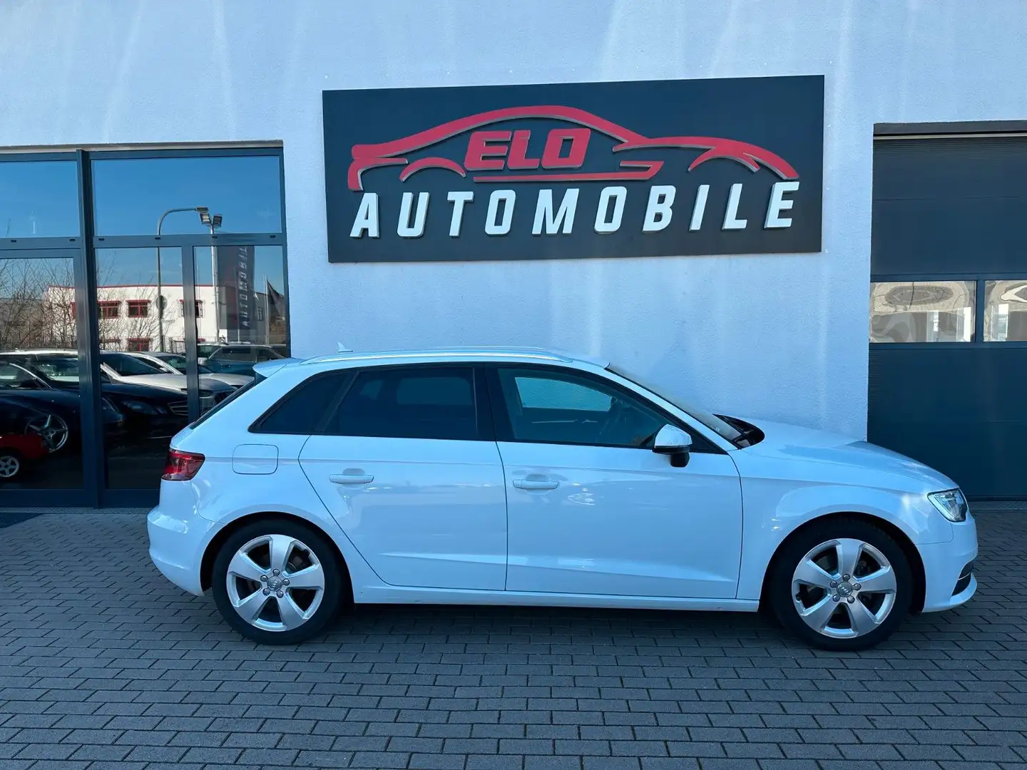 Audi A3 Sportback Ambition*Getriebe Fehler* Wit - 2