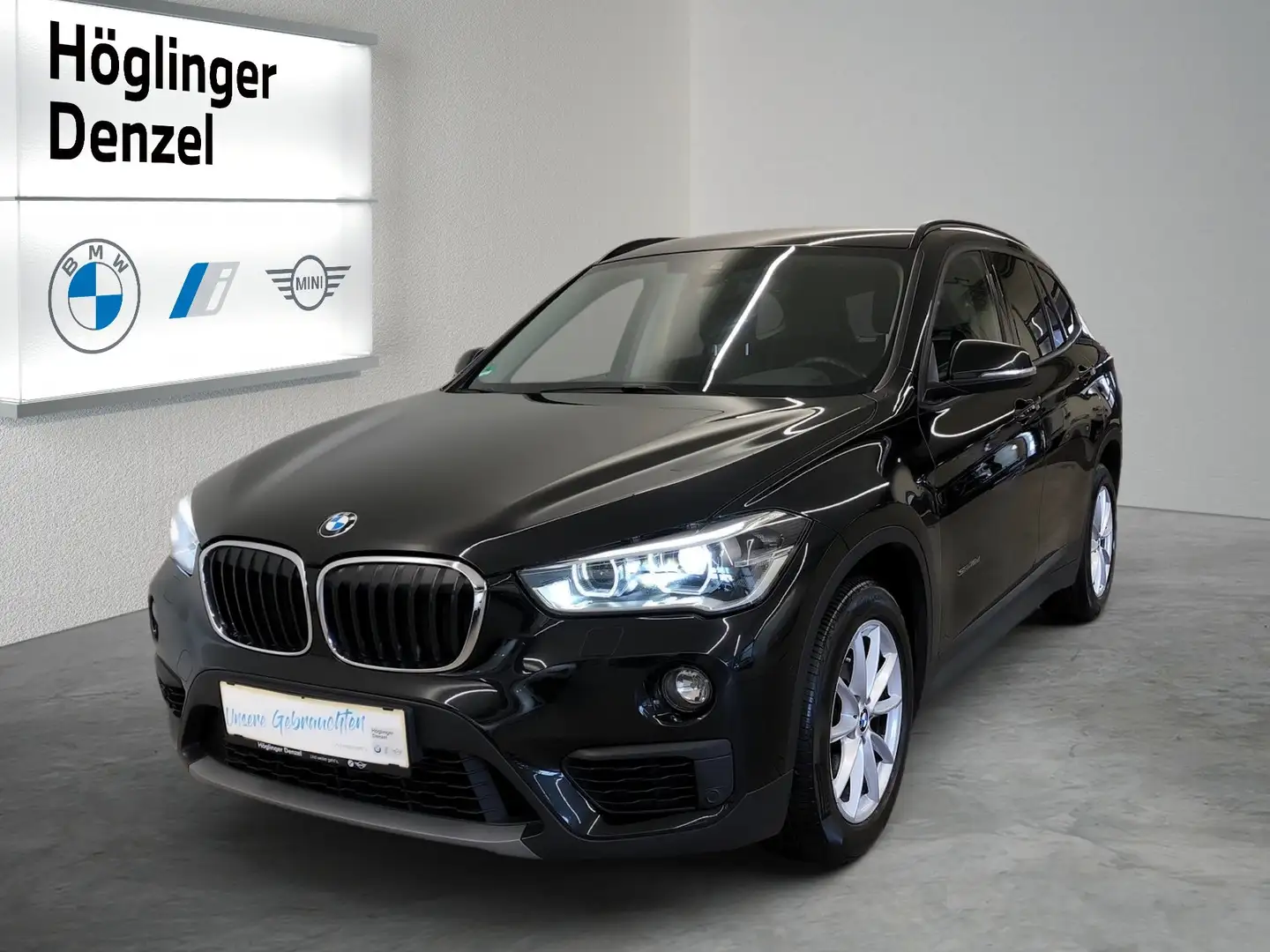 BMW X1 X1 sDrive18d Fekete - 1