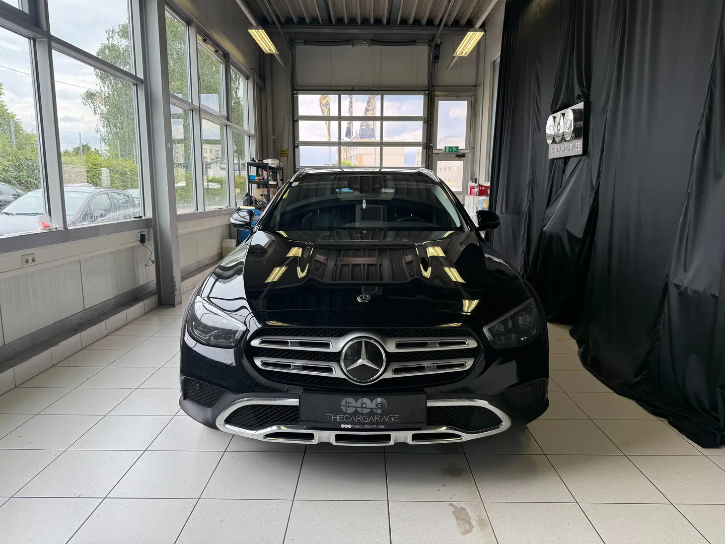 Mercedes-Benz E 220 E 220 d 4Matic All-Terrain 1 BESITZ! Zwart - 2