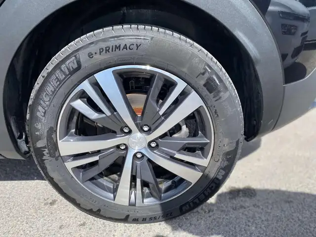 Peugeot 3008 view 16
