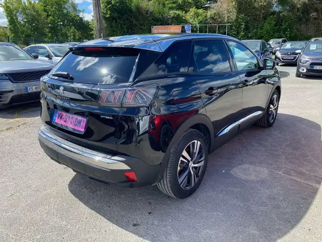Peugeot 3008 view 4