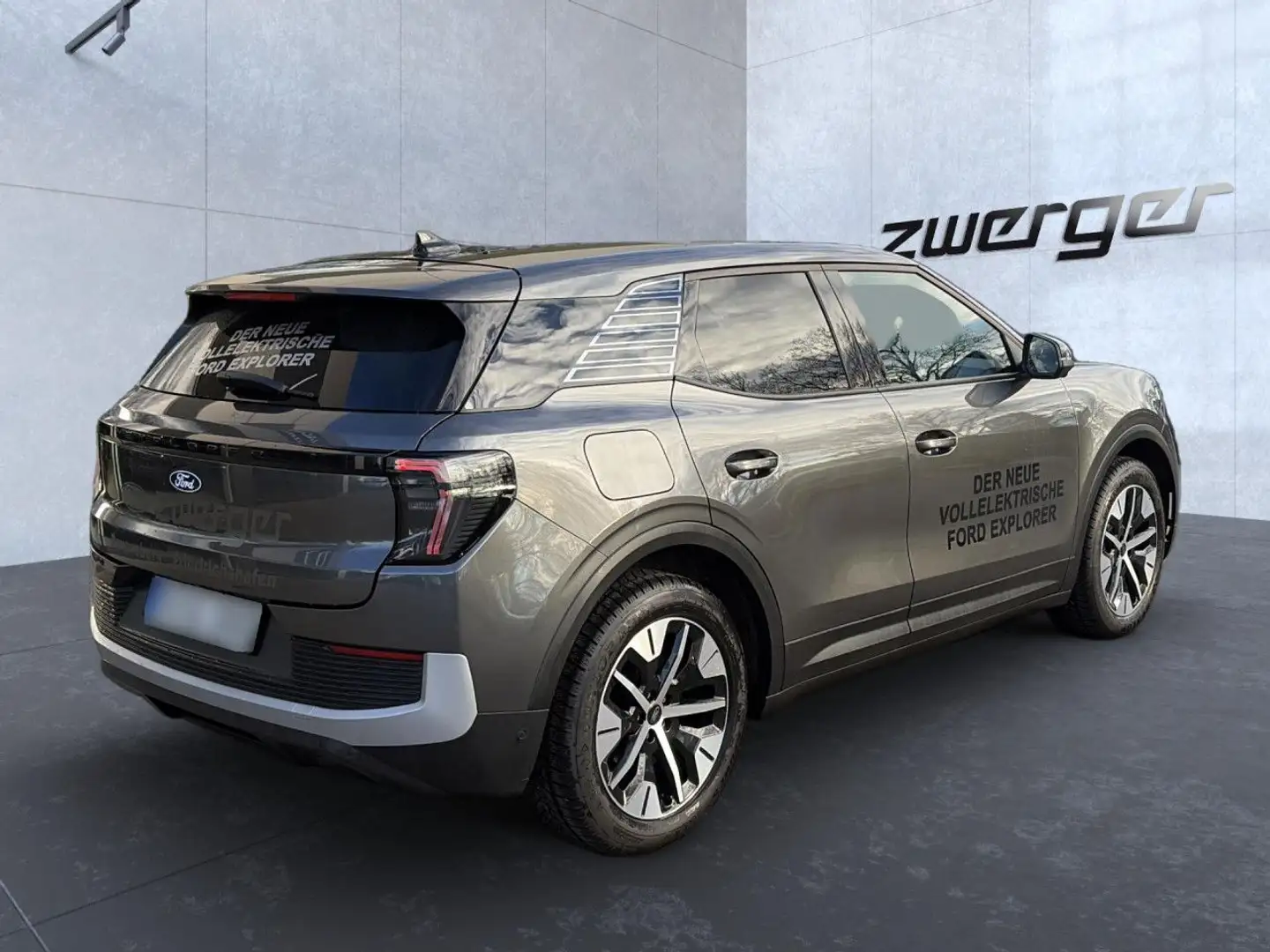 Ford Explorer RWD Premium ER Pano AHK HUD 360° Kamera Grau - 2
