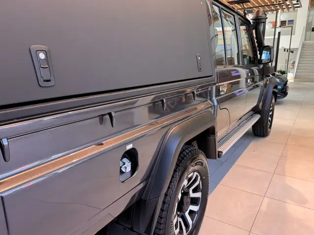 Toyota Land Cruiser Land Cruiser GRJ 79 Double Cab Advanced 6-AT Ansicht 9