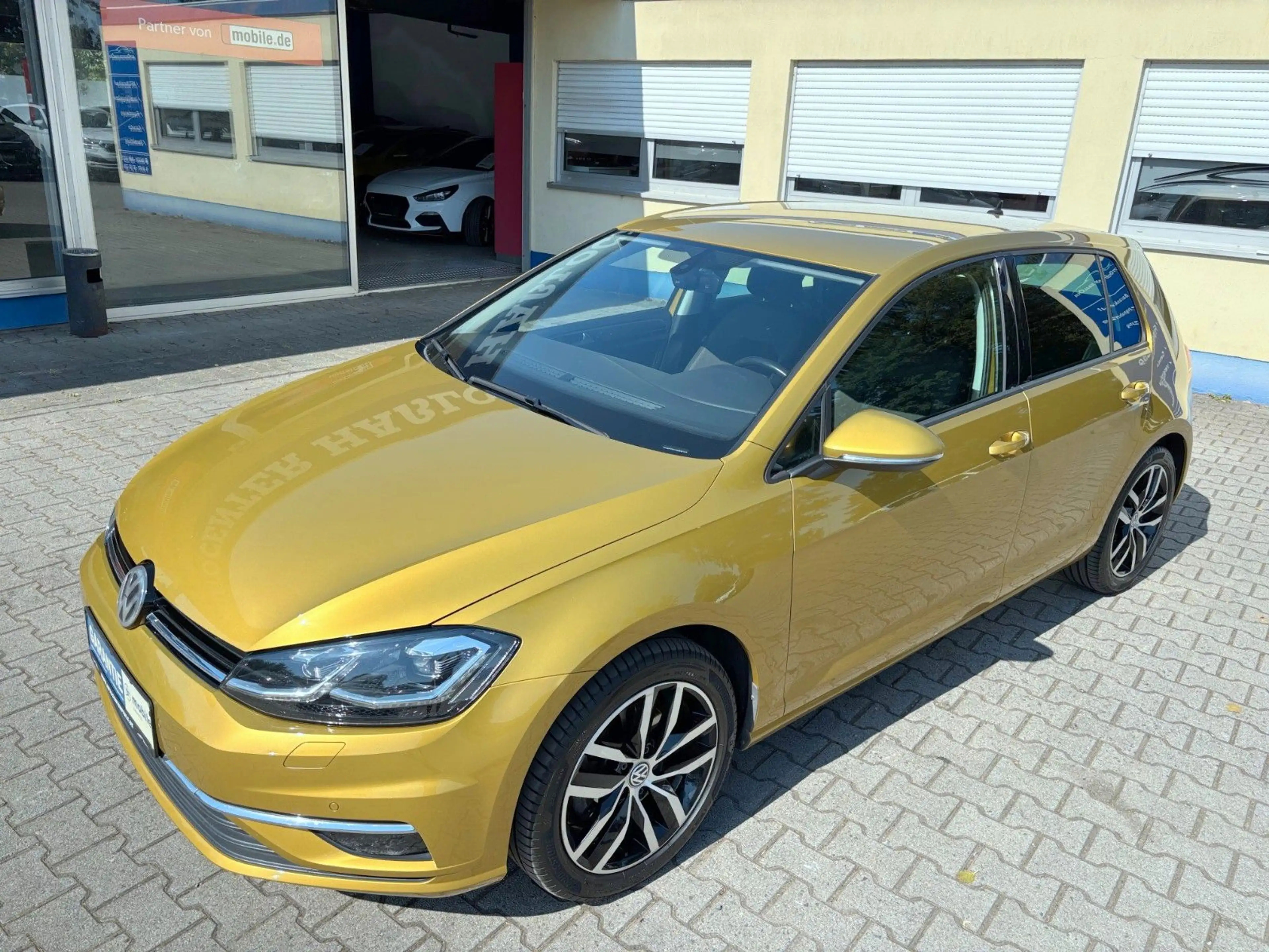 Volkswagen Golf VII Lim. Comfortline*NAVI*LED*CAM*ACC*17" — photo 3