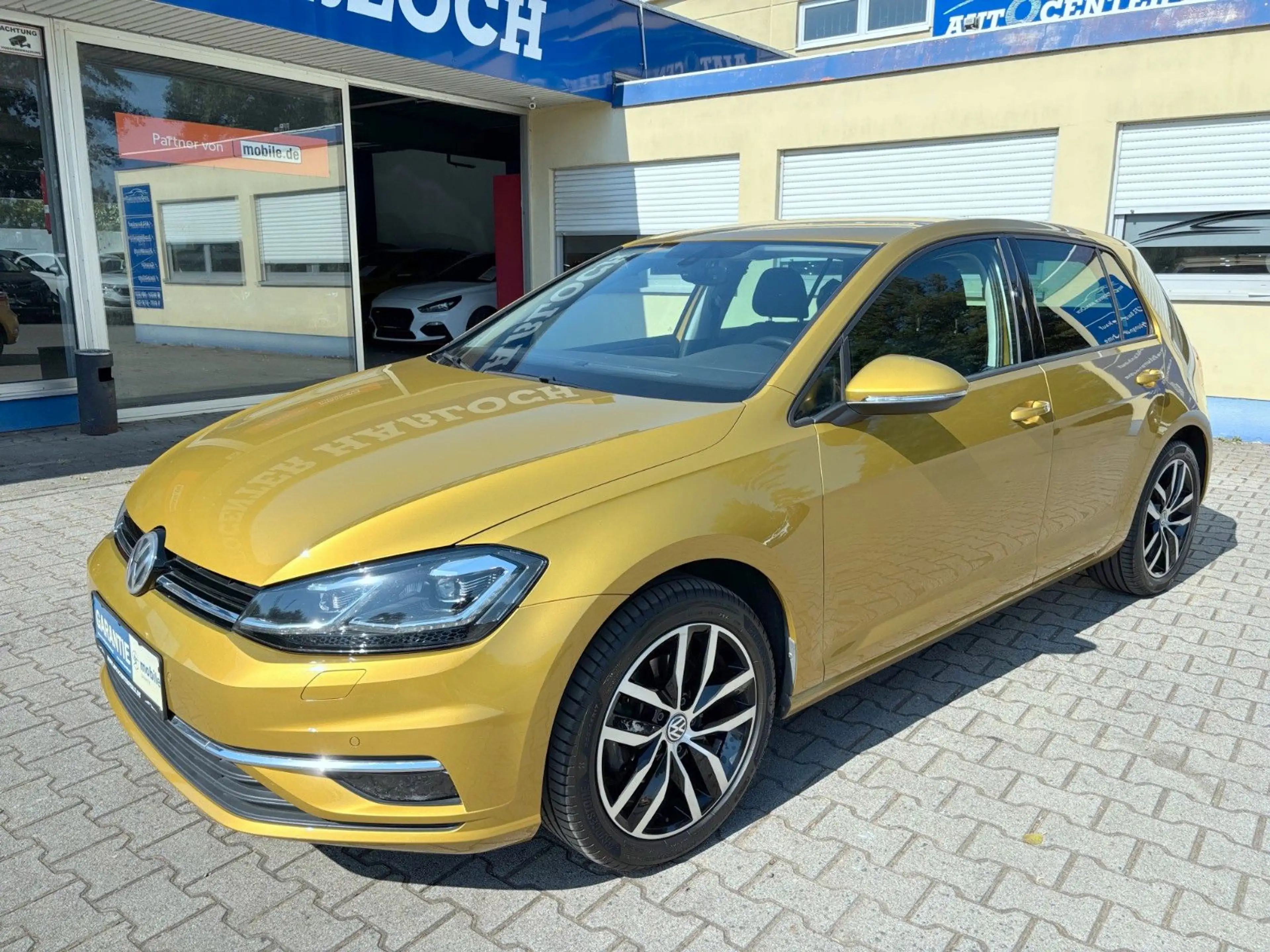 Volkswagen Golf VII Lim. Comfortline*NAVI*LED*CAM*ACC*17" — photo 2