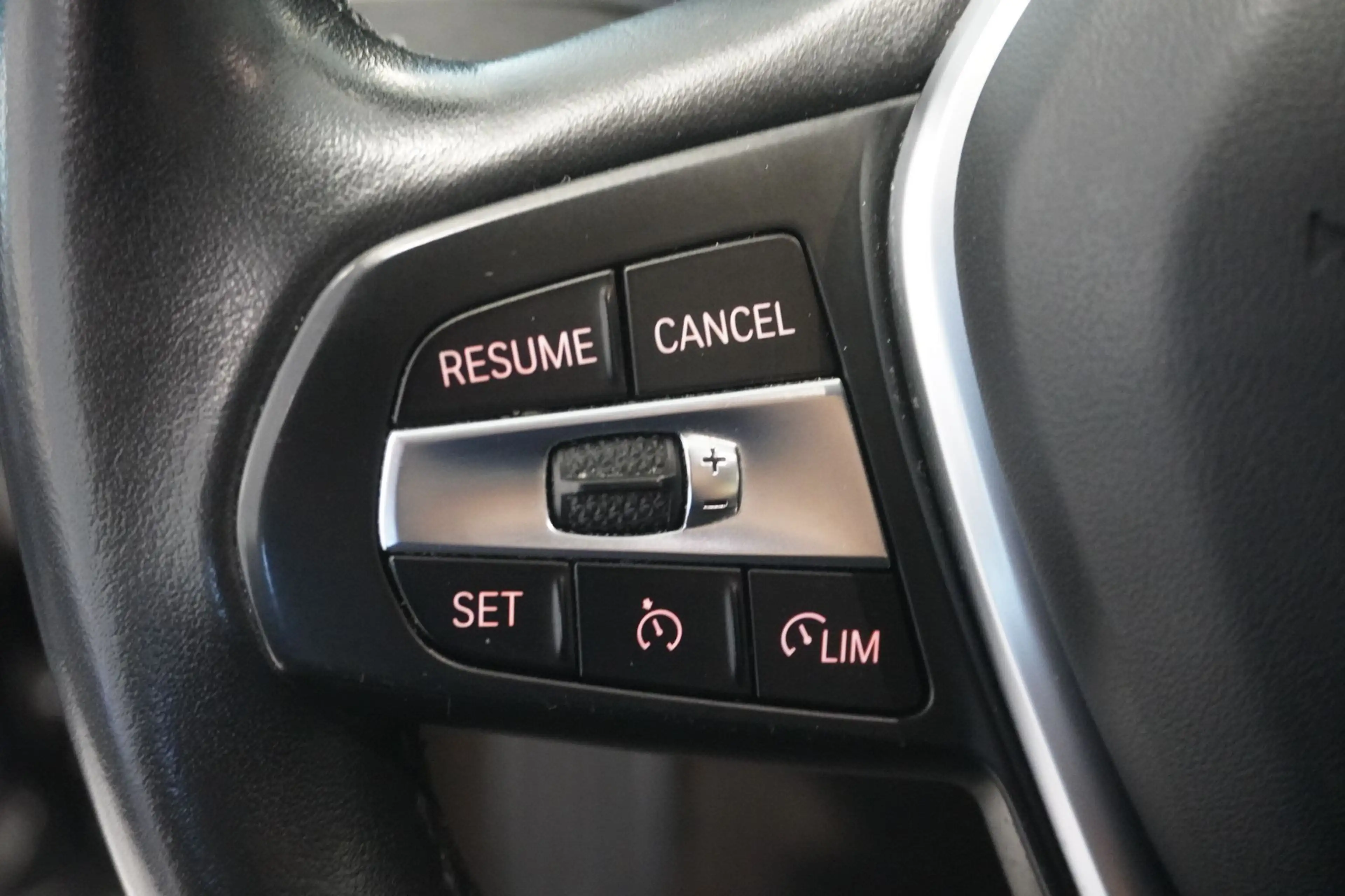 BMW 316 d 48 V Touring Aut. Virtual/Navi/LED/PDC — photo 12