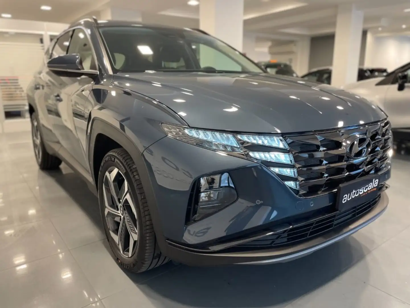 Hyundai TUCSON 1.6 HEV aut. XLine Blu/Azzurro - 1