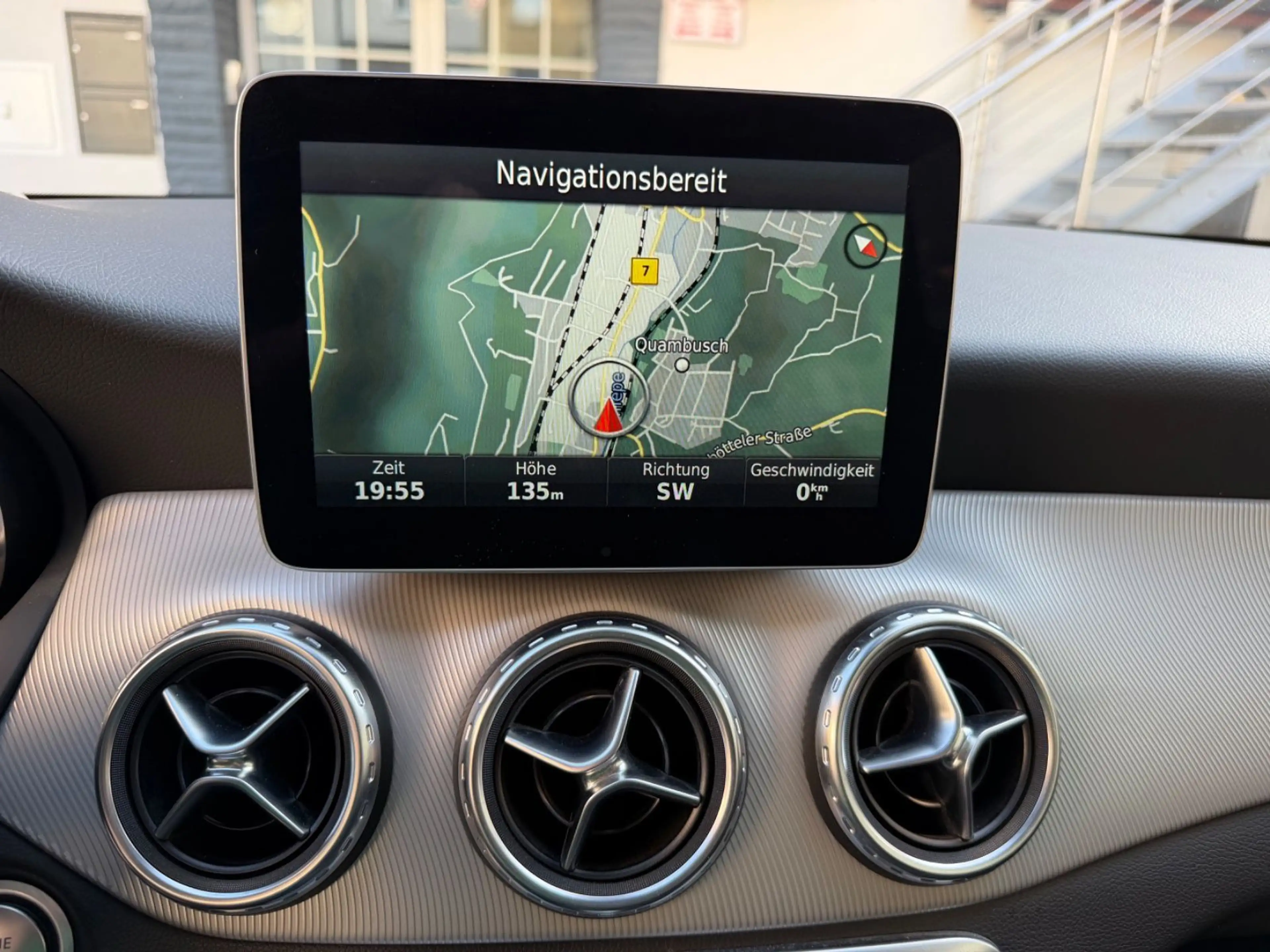 Mercedes-Benz GLA 220 CDI ( 1 Hand / Navi / Kamera ) — photo 10