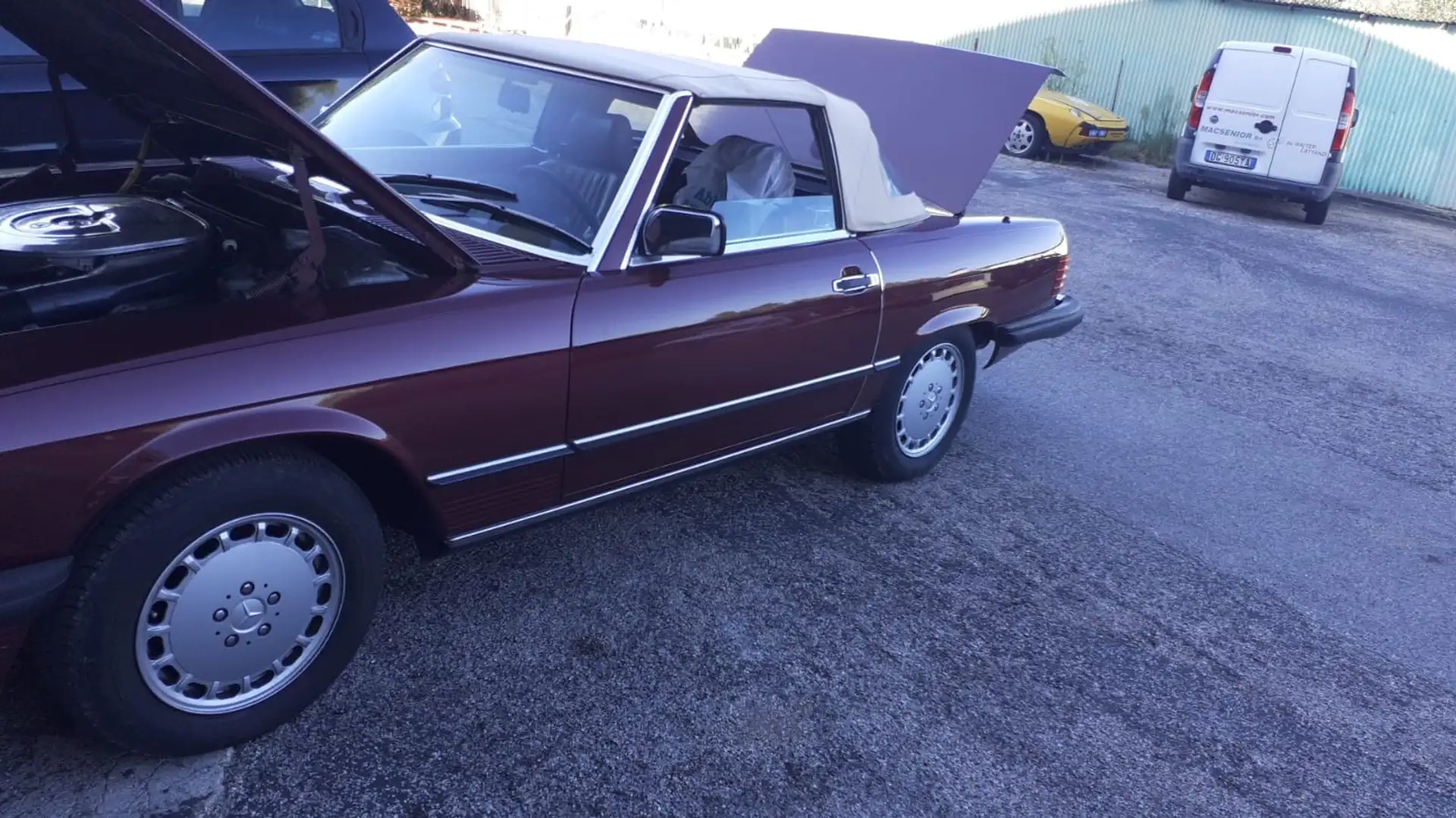Mercedes-Benz SL 560 - 1