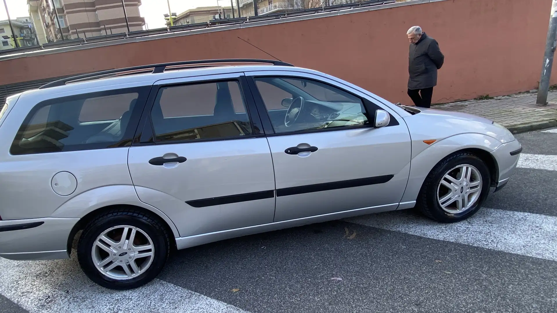Ford Focus SW 1.8 td Ghia - 1
